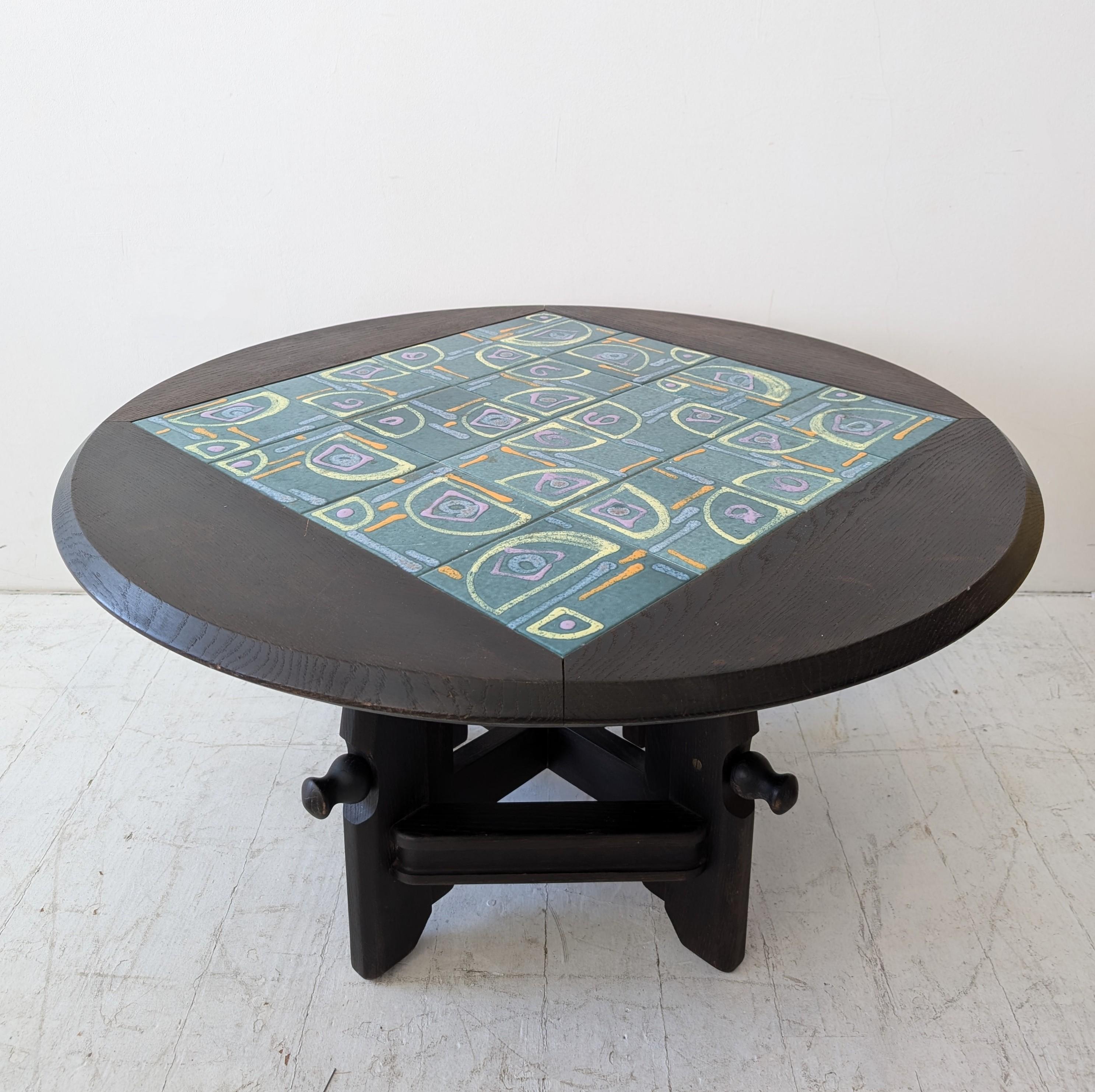Mid-Century Modern Adjustable mid century coffee / dining table by Guillerme & Chambron, France 60s For Sale