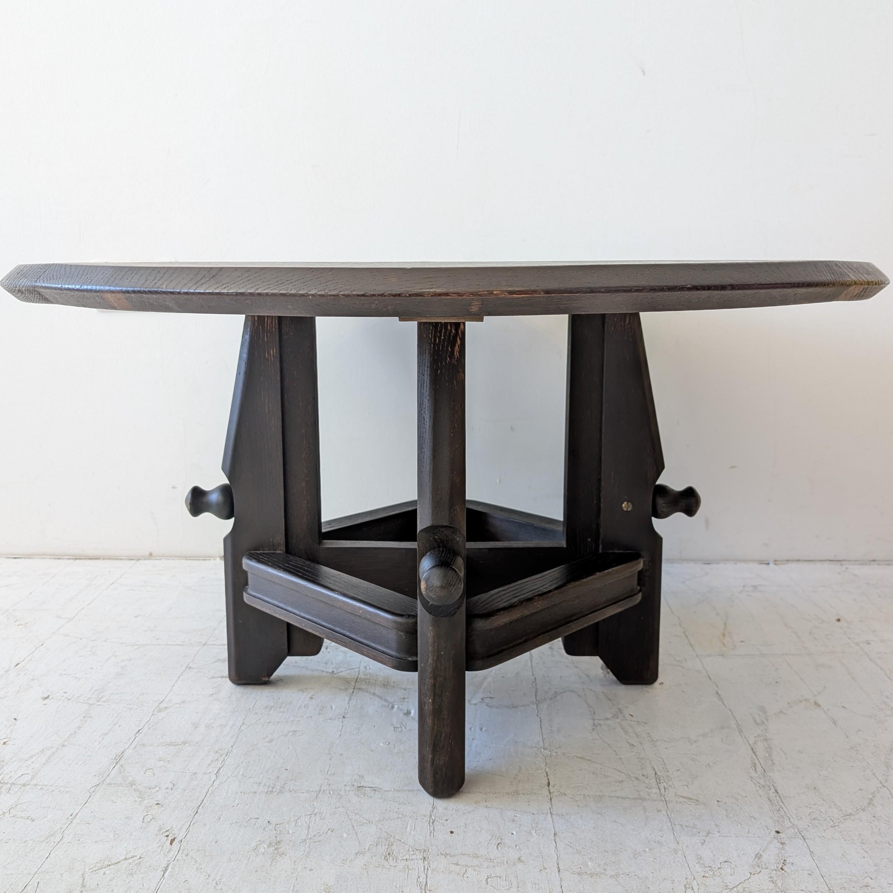 Adjustable mid century coffee / dining table by Guillerme & Chambron, France 60s For Sale 1