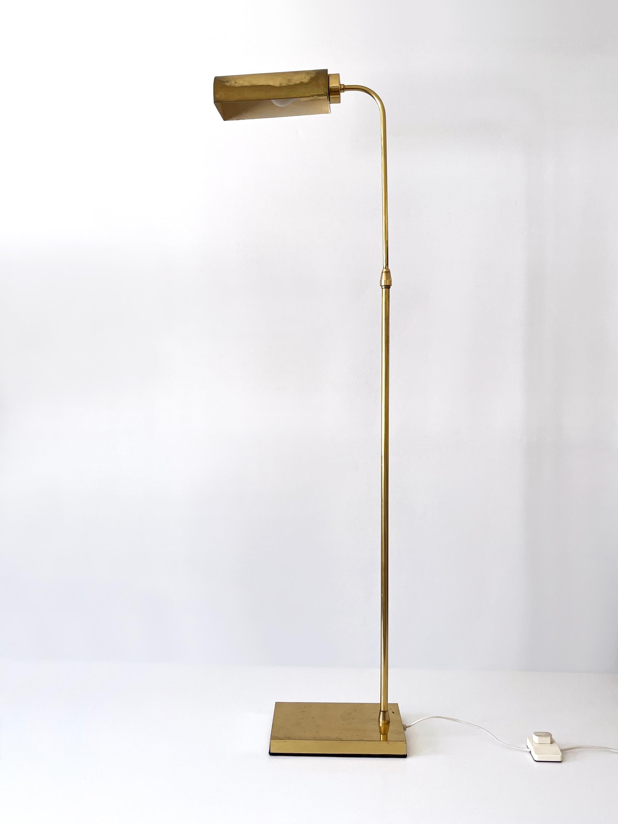 Verstellbare Stehlampe oder Leselampe aus Messing, Mitte des Jahrhunderts, Schweden 1960er Jahre (Schwedisch) im Angebot