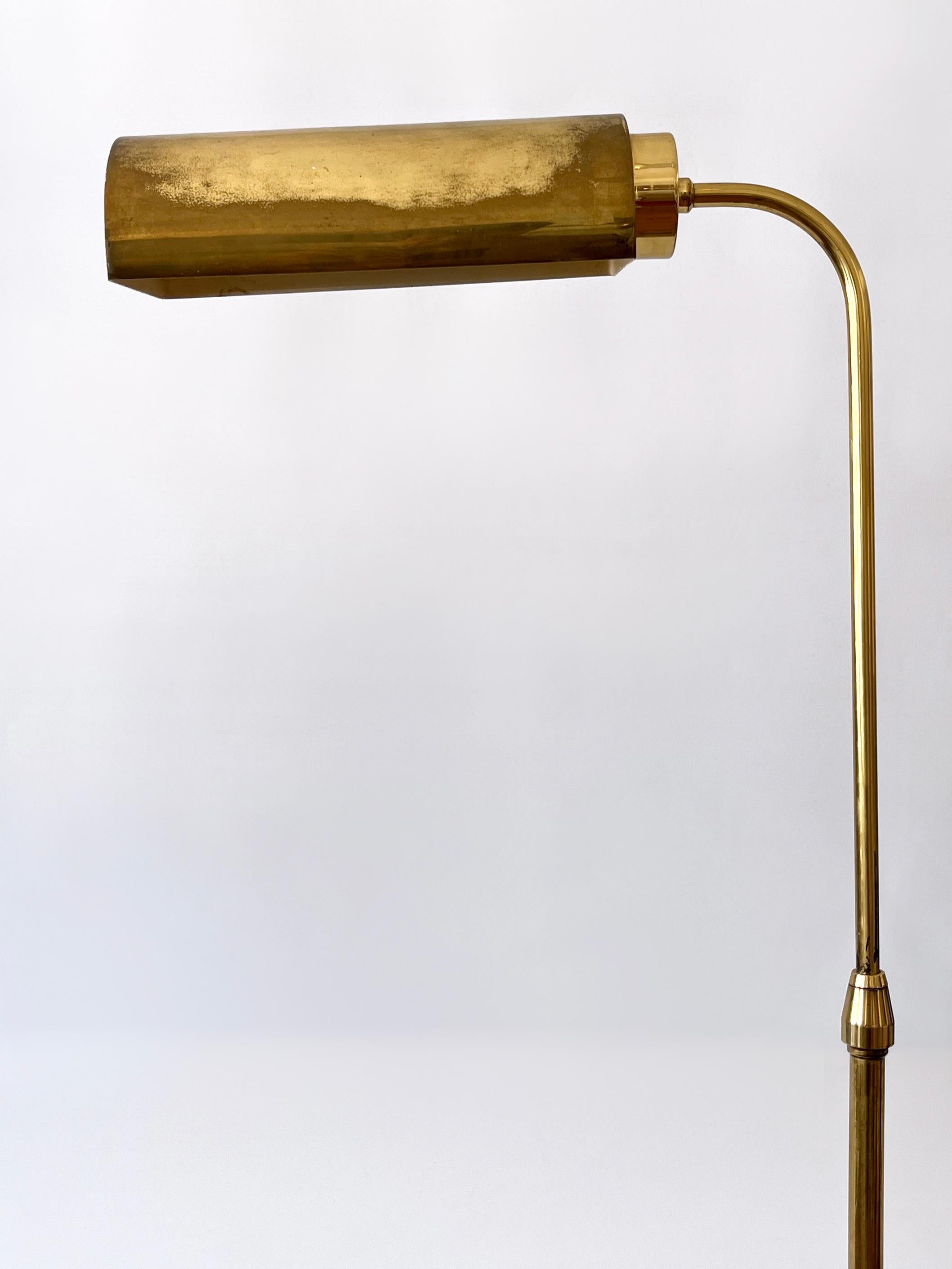 Verstellbare Stehlampe oder Leselampe aus Messing, Mitte des Jahrhunderts, Schweden 1960er Jahre im Angebot 2