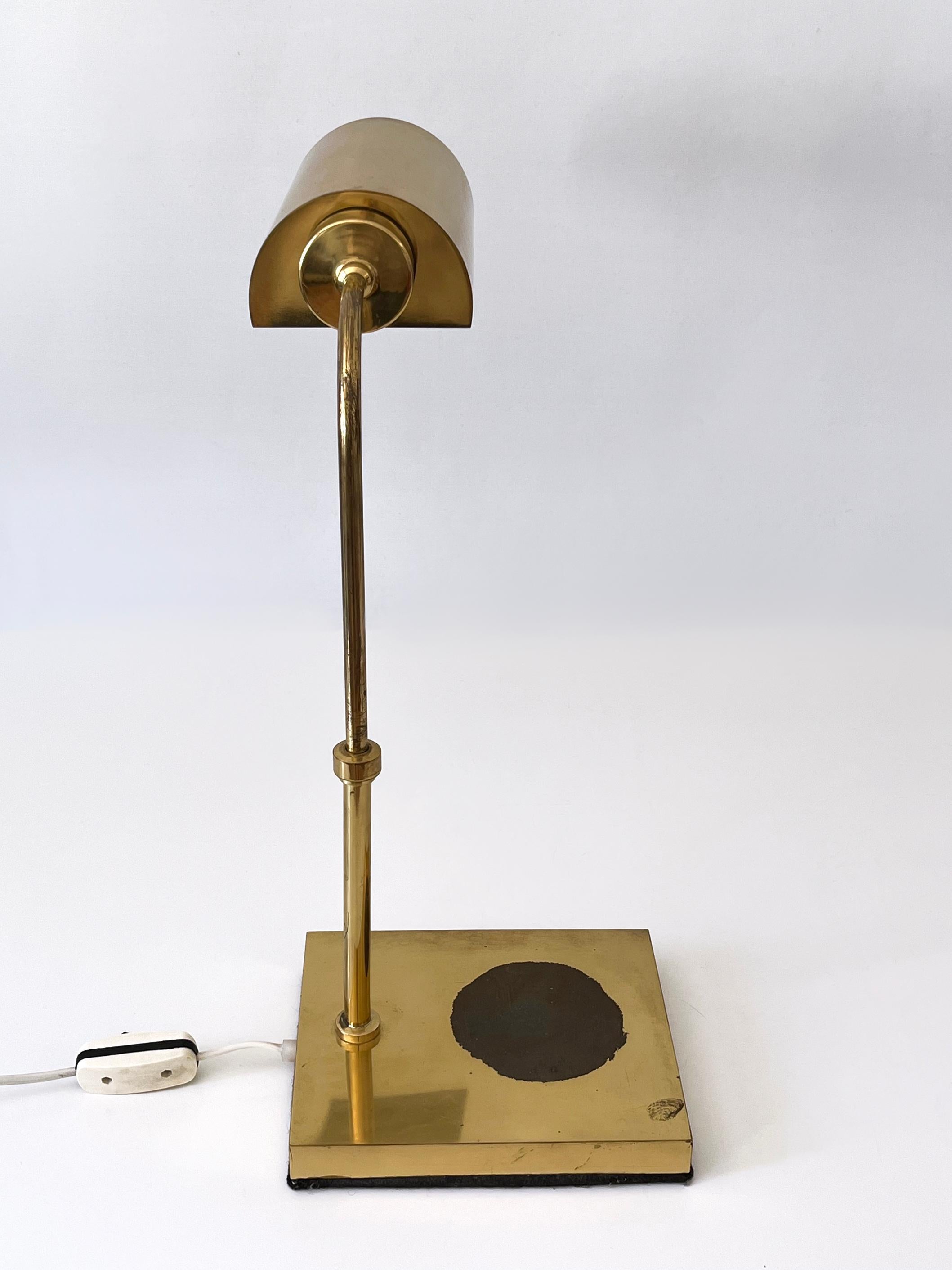 Verstellbare moderne Messing-Tischlampe oder Schreibtischleuchte Schweden 1960er Jahre im Angebot 6