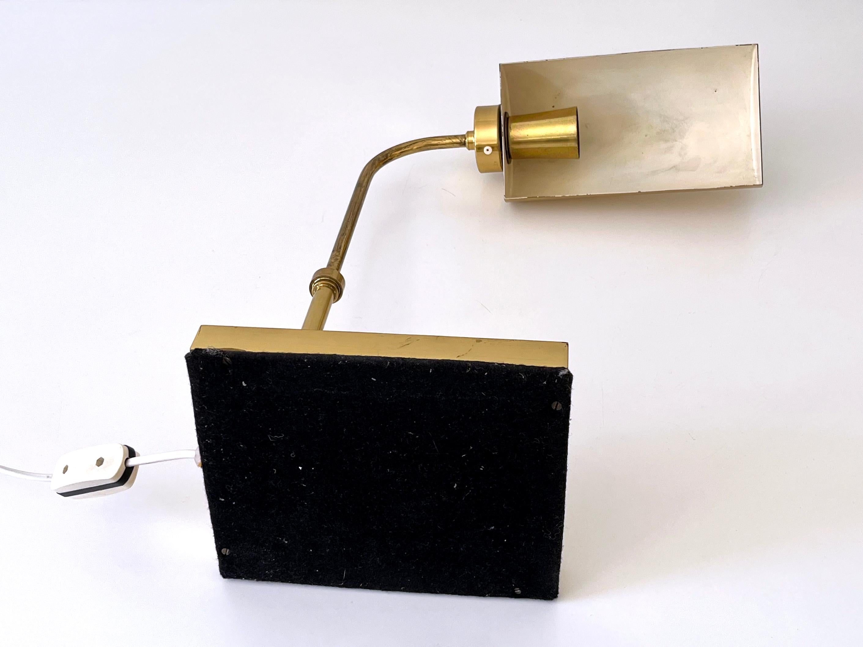 Verstellbare moderne Messing-Tischlampe oder Schreibtischleuchte Schweden 1960er Jahre im Angebot 14