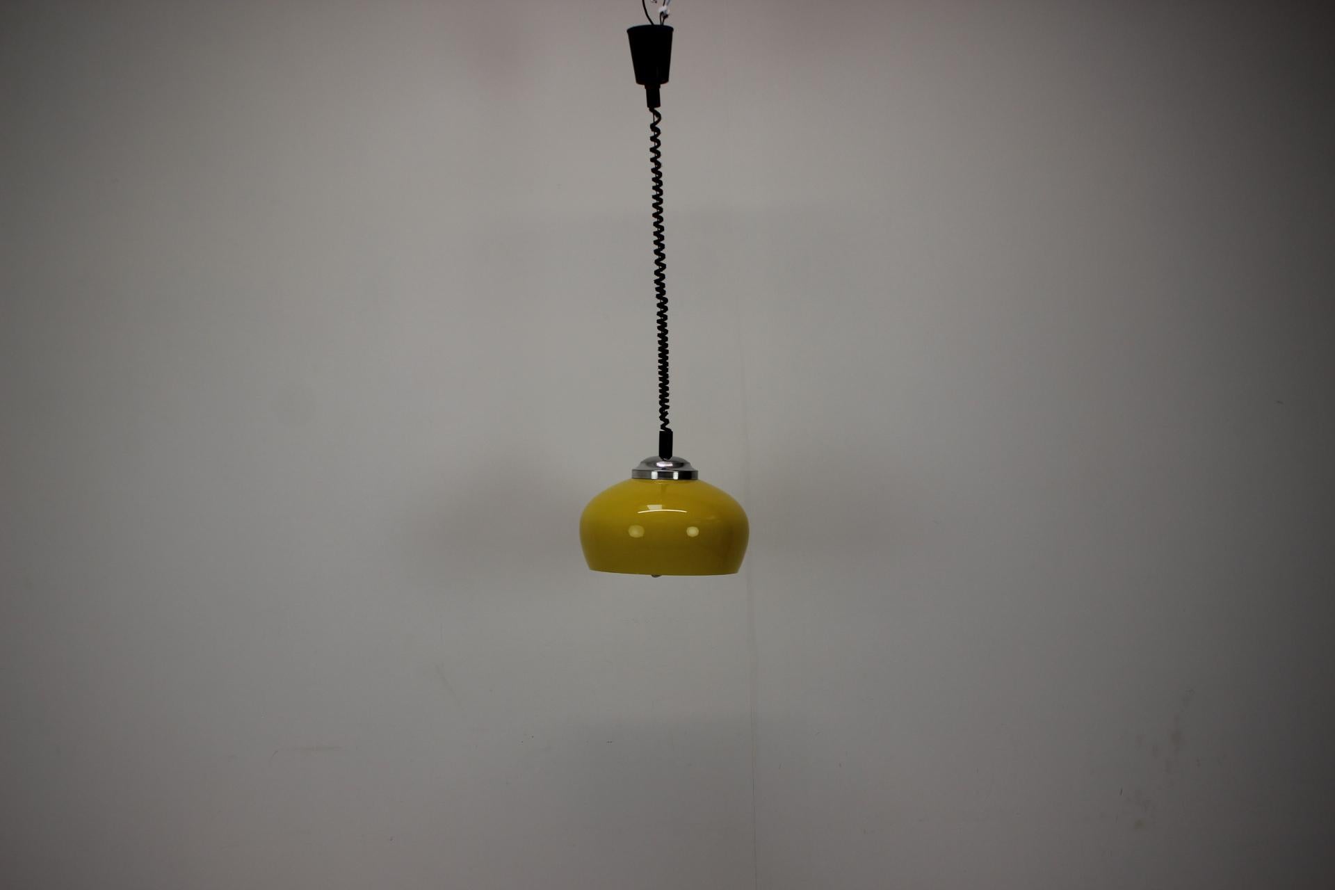 Colgante ajustable de mediados de siglo de estilo Meblo, años 80, Checoslovaquia en venta 2