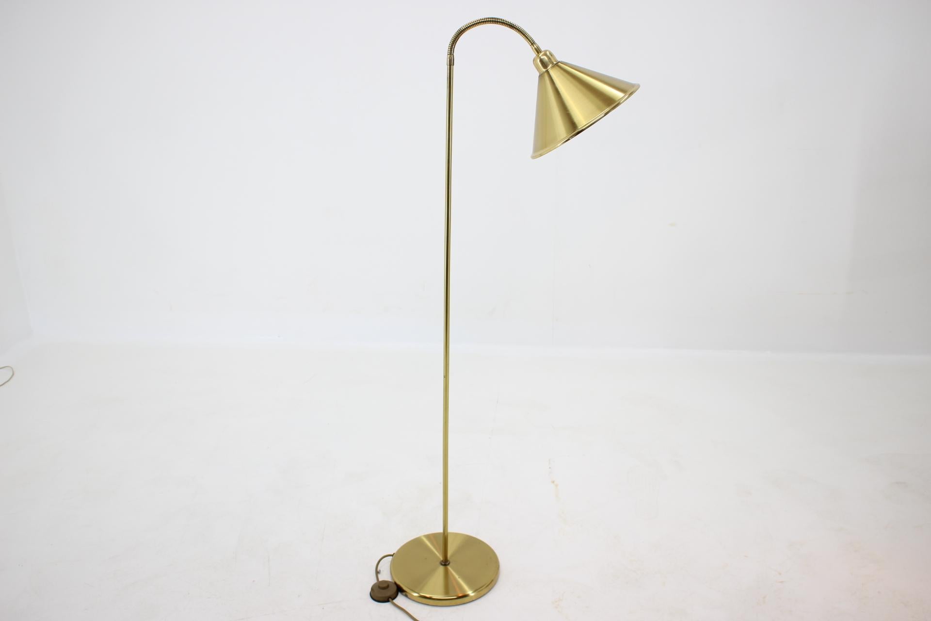 Mid-Century Modern Adjustable Midcentury German Brass Floor Lamp, 1980s For Sale
