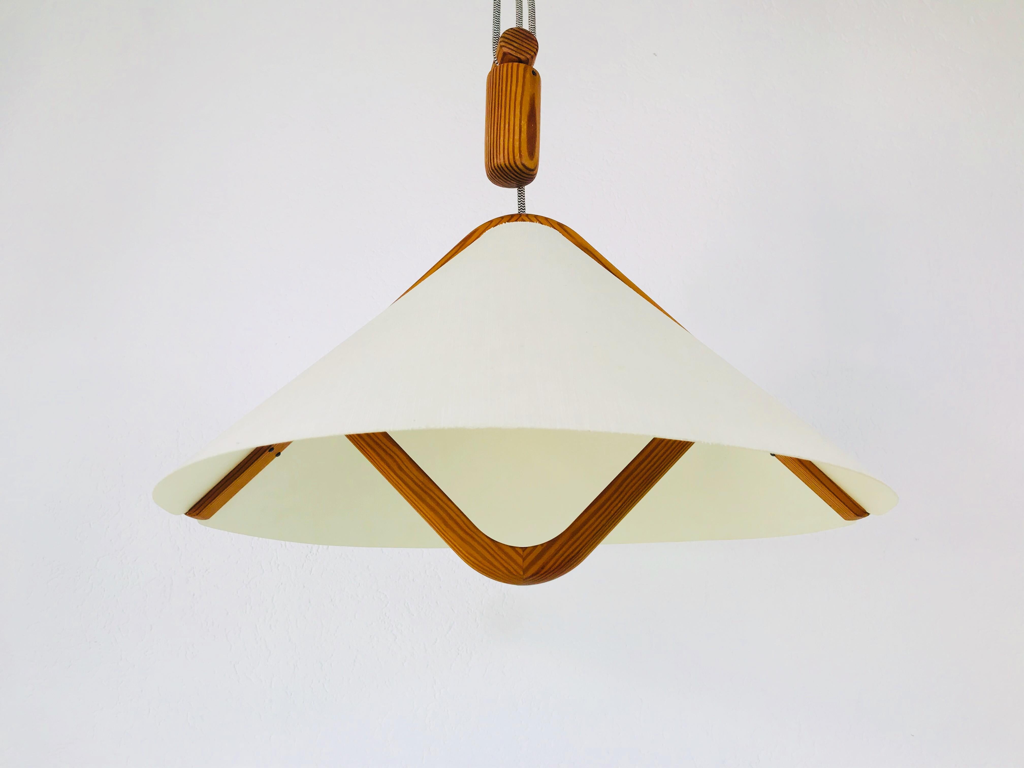 Adjustable Midcentury Wooden Pendant Lamp with Counterweight by Domus, 1960s In Good Condition In Hagenbach, DE