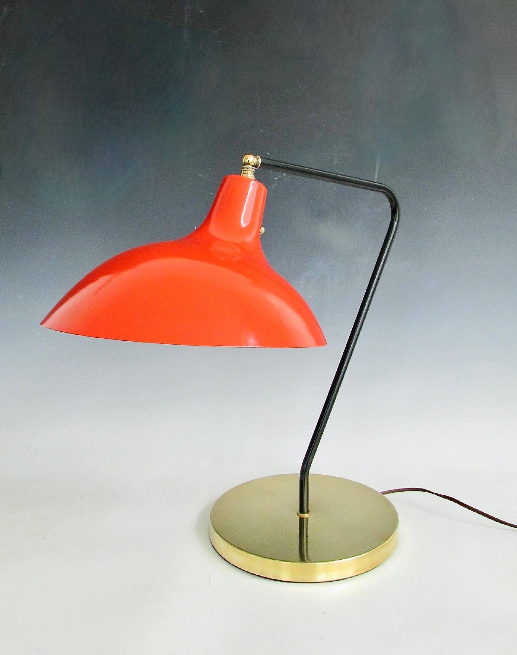 Lampe de bureau moderniste réglable par Marbro en vente 3