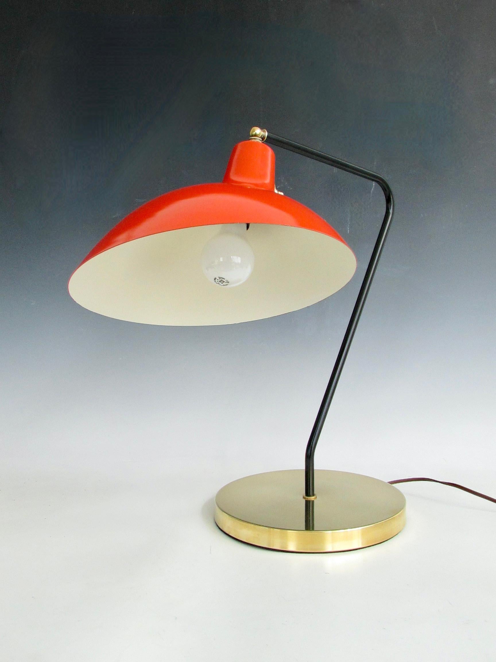 Lampe de bureau moderniste réglable par Marbro en vente 4