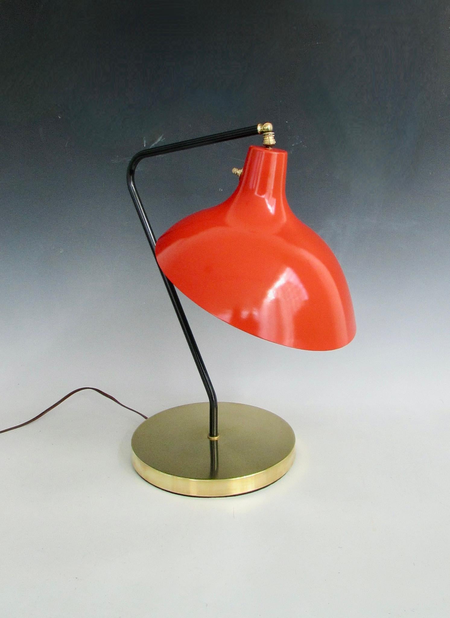 Lampe de bureau moderniste réglable par Marbro Bon état - En vente à Ferndale, MI