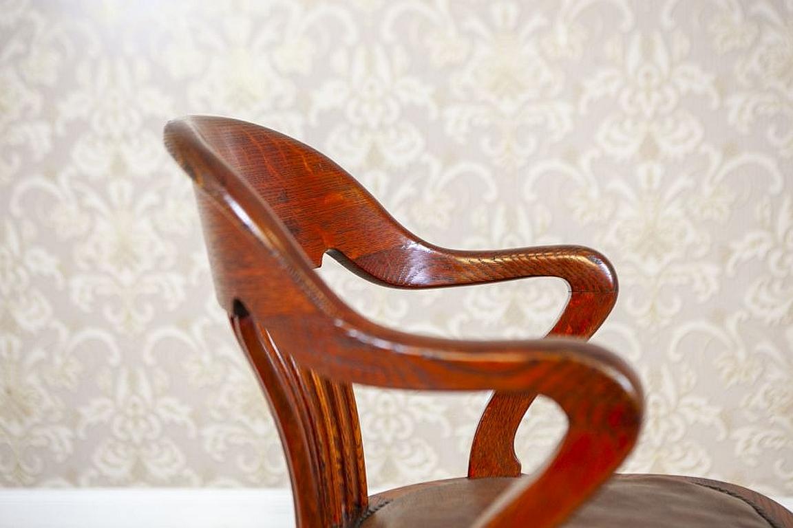 Adjustable Oak Swivel Chair From the Early 20th Century 6