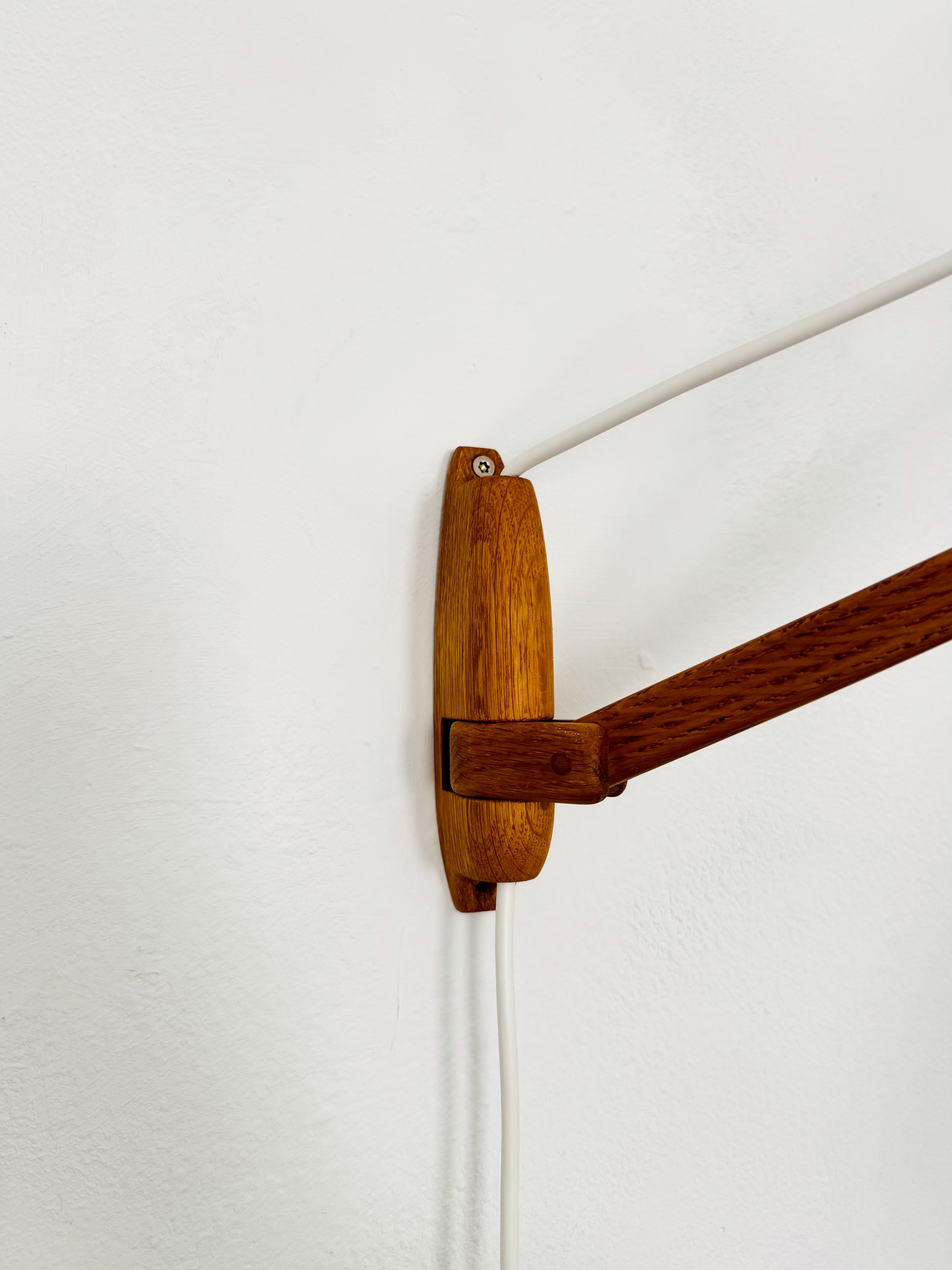 Lampada da parete regolabile in Oak di Uno & Östen Kristiansson in vendita 1