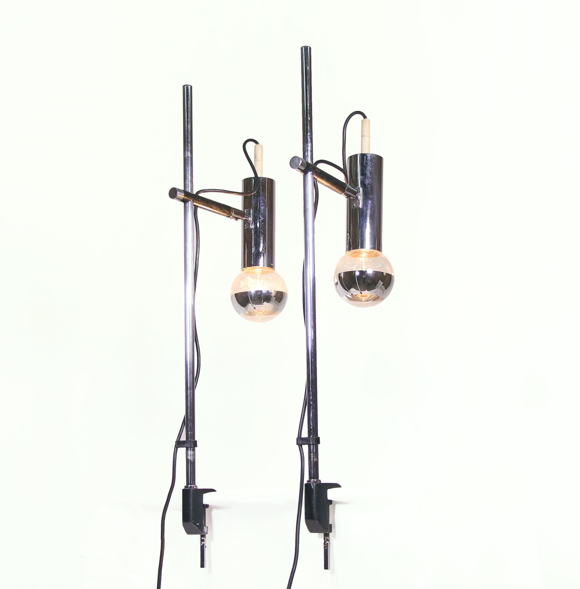 Mid-20th Century Adjustable Pair of Minimalist Articulated Desk Clamp Lamps by Staff Germany 1960 For Sale