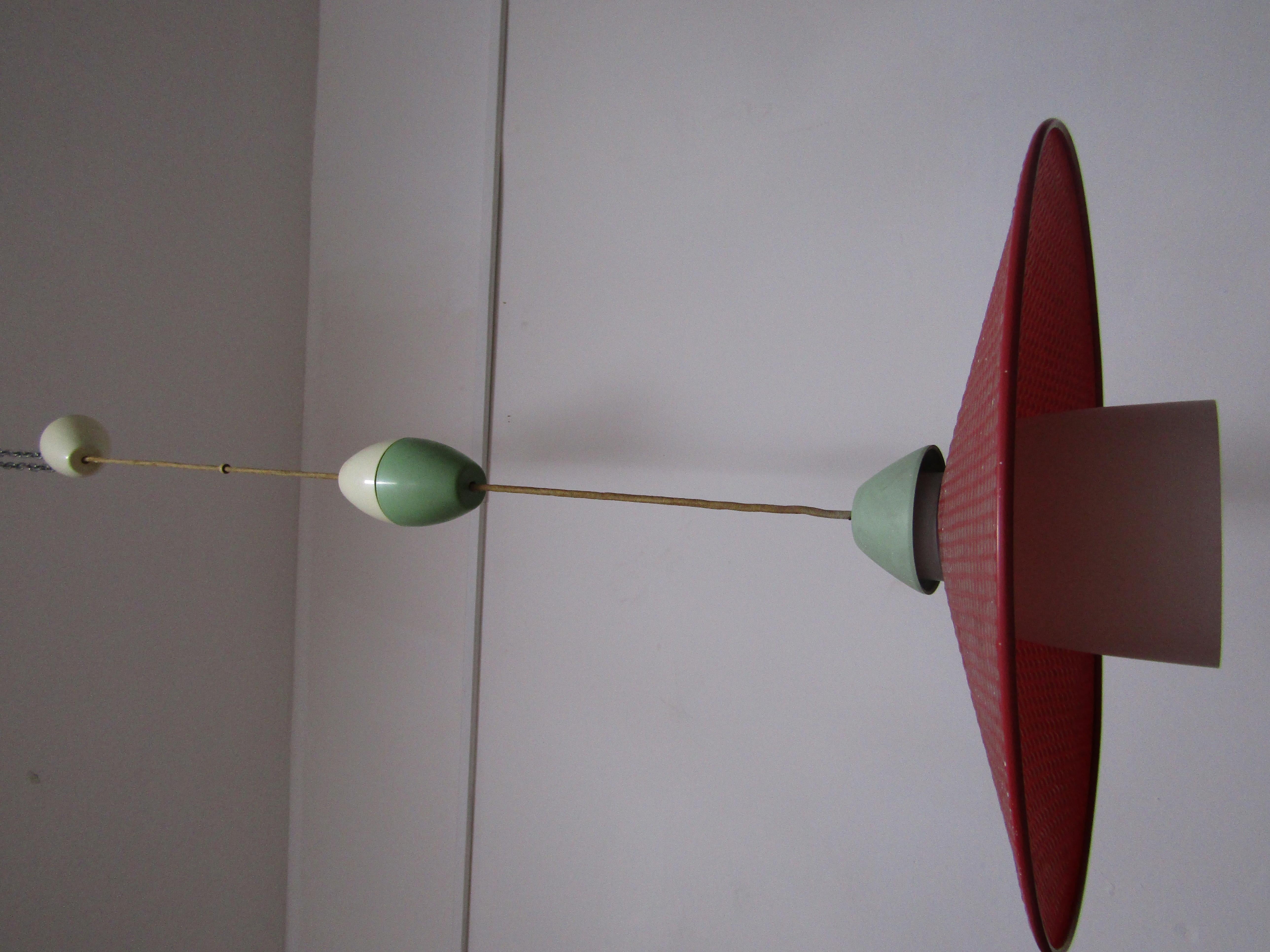 Adjustable chandelier to be attributed to Italian style mid-century Stilnovo For Sale 6