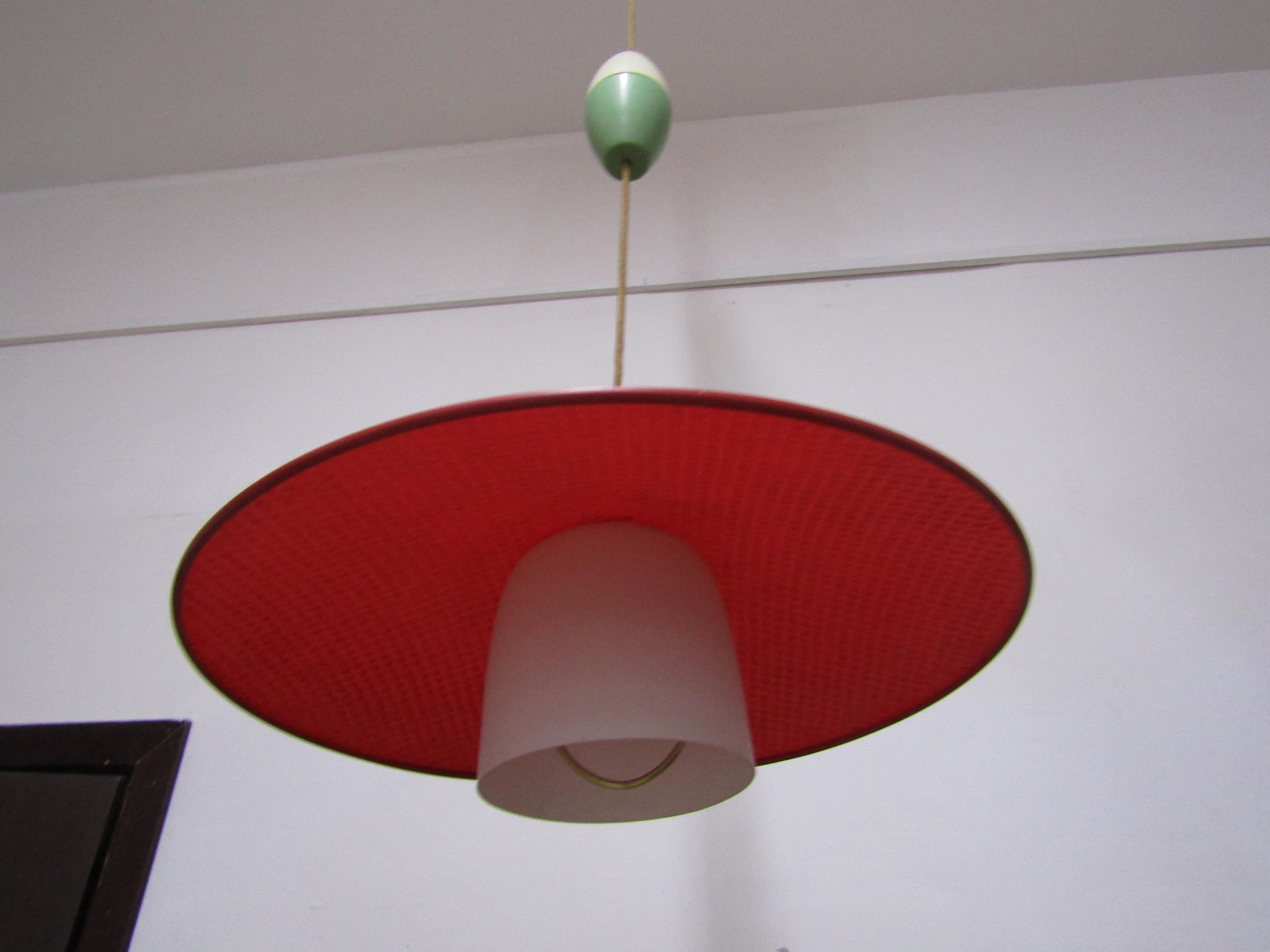 Adjustable chandelier to be attributed to Italian style mid-century Stilnovo For Sale 3