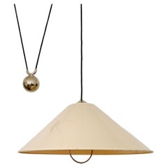 Adjustable Pendant Lamp with Counterweight by Florian Schulz