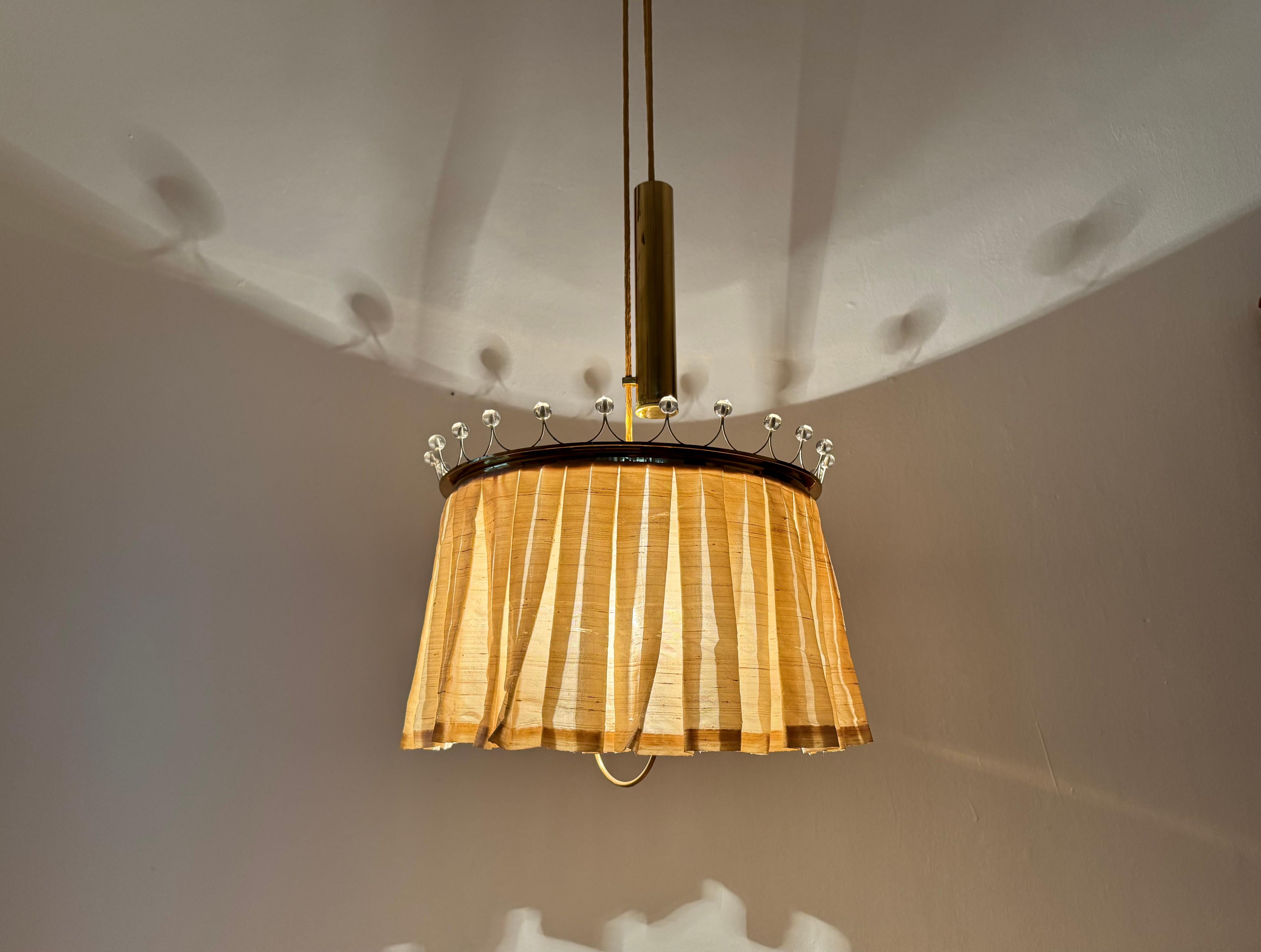 Adjustable Pendant with Counterweight by Vereinigte Werkstätten München For Sale 5