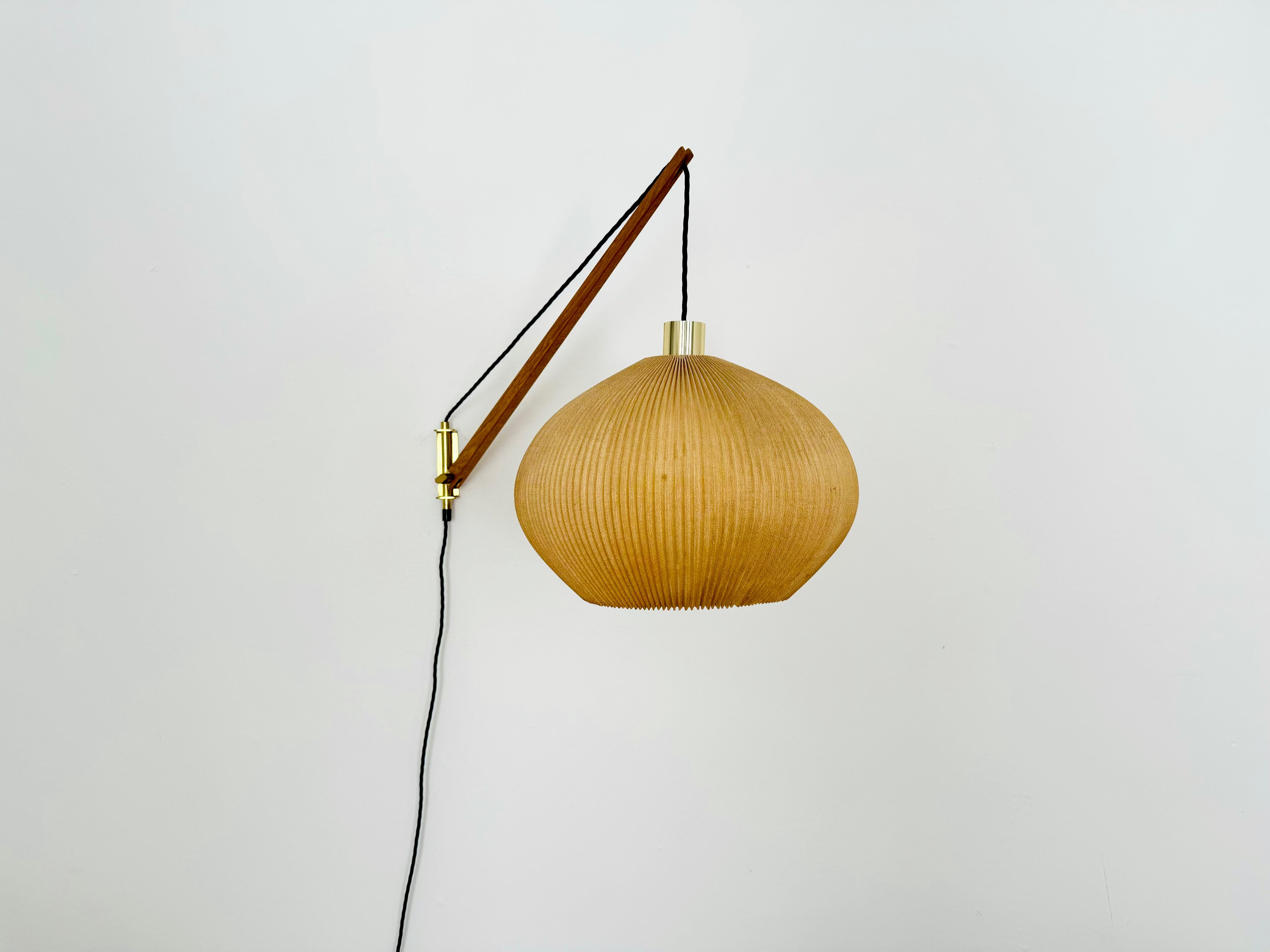 Mid-Century Modern Adjustable Pleating, Brass and Oak Sconce For Sale