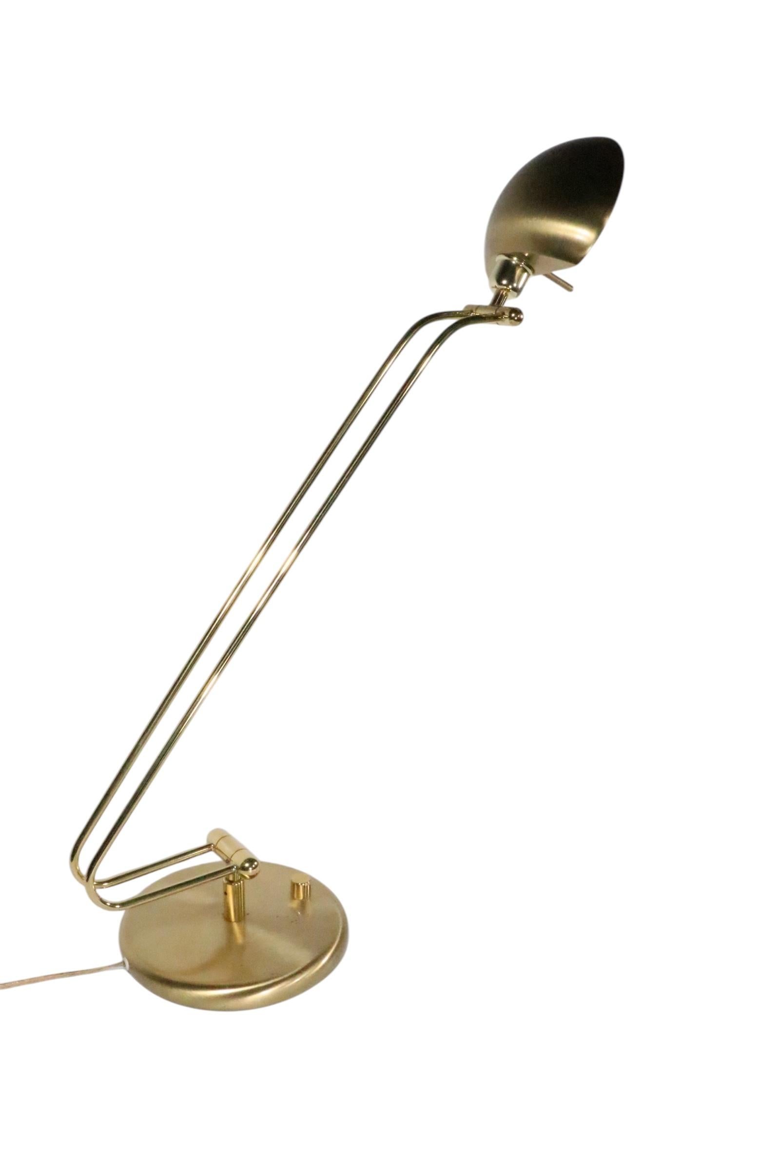 Adjustable Post Modern Halogen Desk Lamp by Holtkotter Made in Germany c. 1980's im Angebot 7