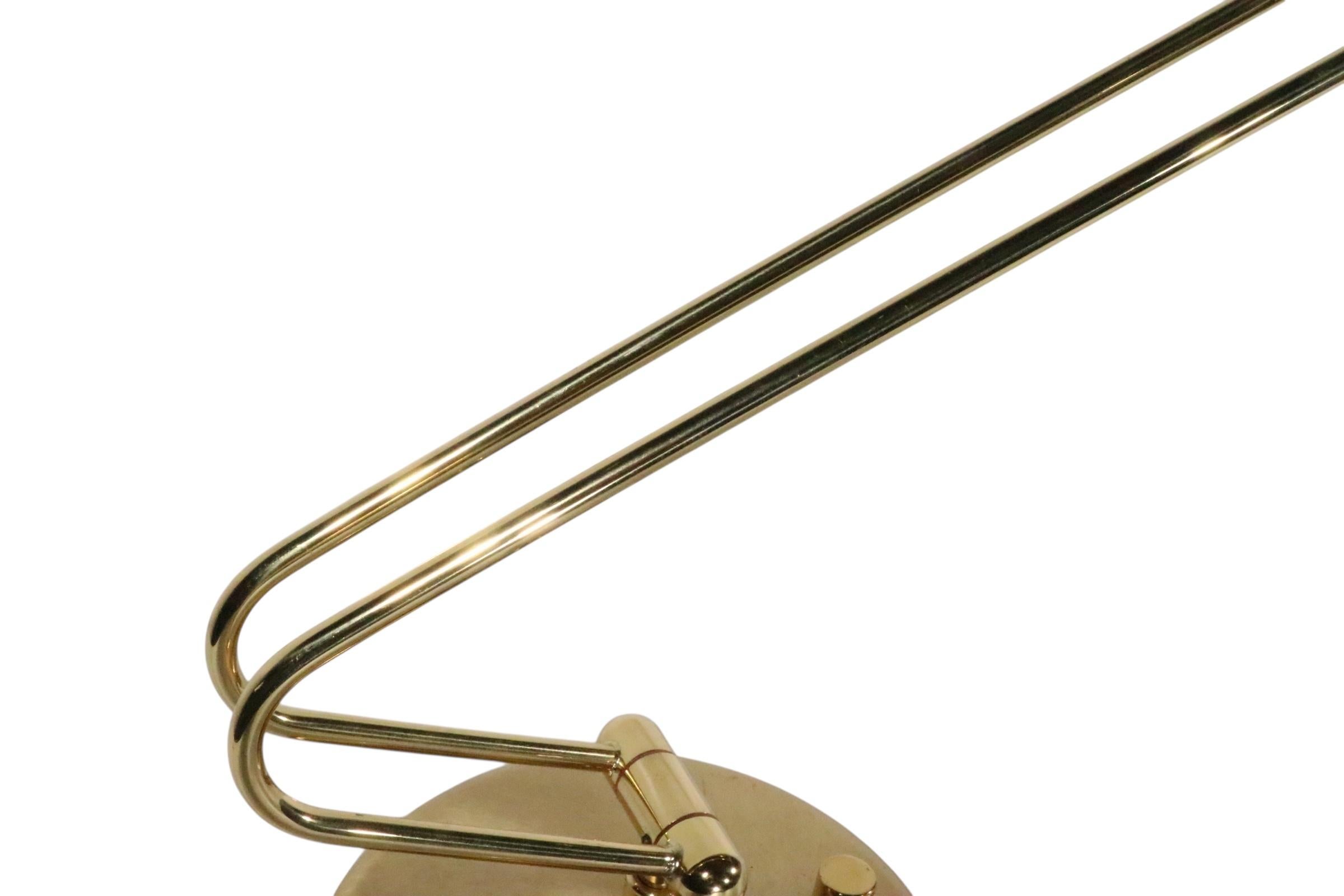 Adjustable Post Modern Halogen Desk Lamp by Holtkotter Made in Germany c. 1980's im Zustand „Gut“ im Angebot in New York, NY