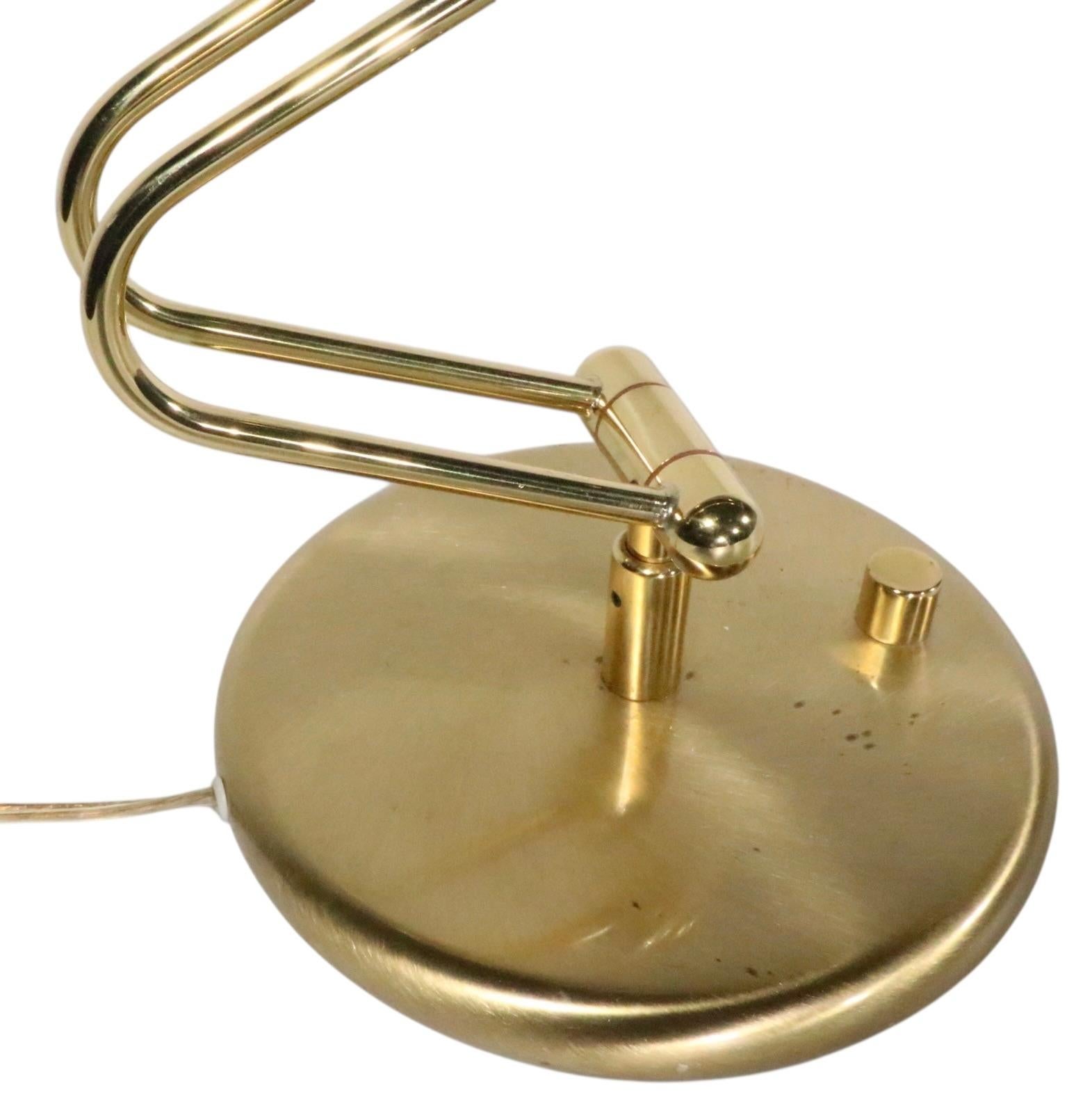 Adjustable Post Modern Halogen Desk Lamp by Holtkotter Made in Germany c. 1980's (20. Jahrhundert) im Angebot