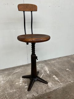 Adjustable Quality Singer Industrial Stool with Back Rest Original Condition