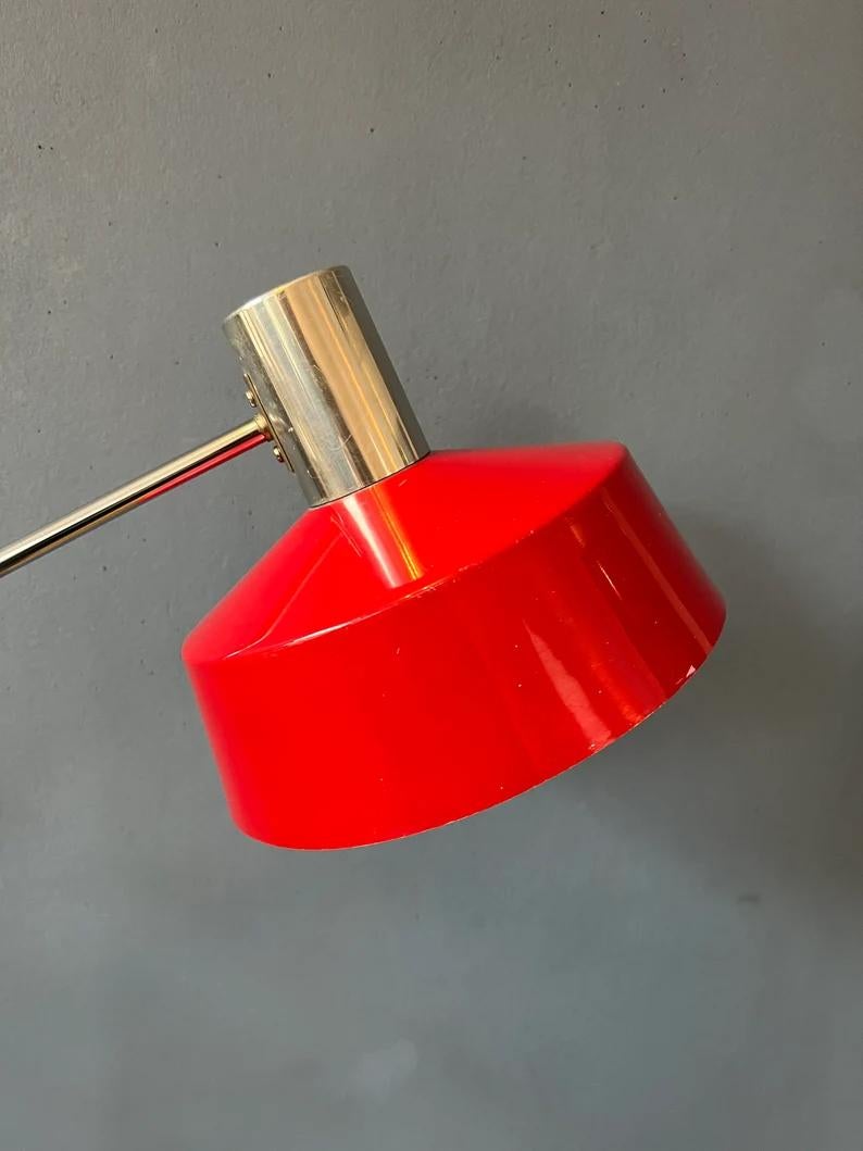 Lampadaire rouge réglable dans le style de Hoogervorst, 1970 en vente 3