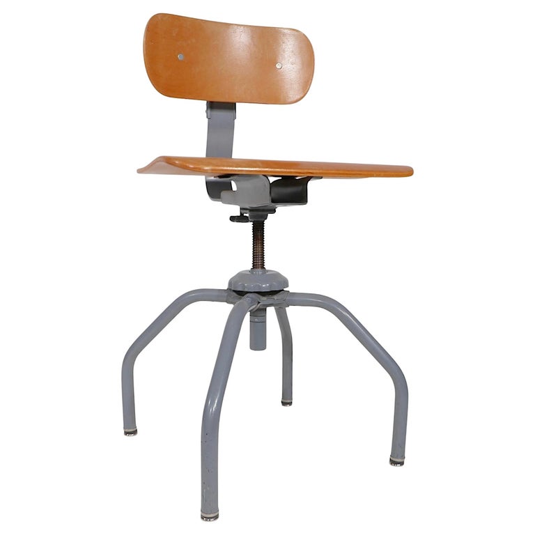 Adjustable Singer Sewing Machinist Industrial Stool Swivel Chair