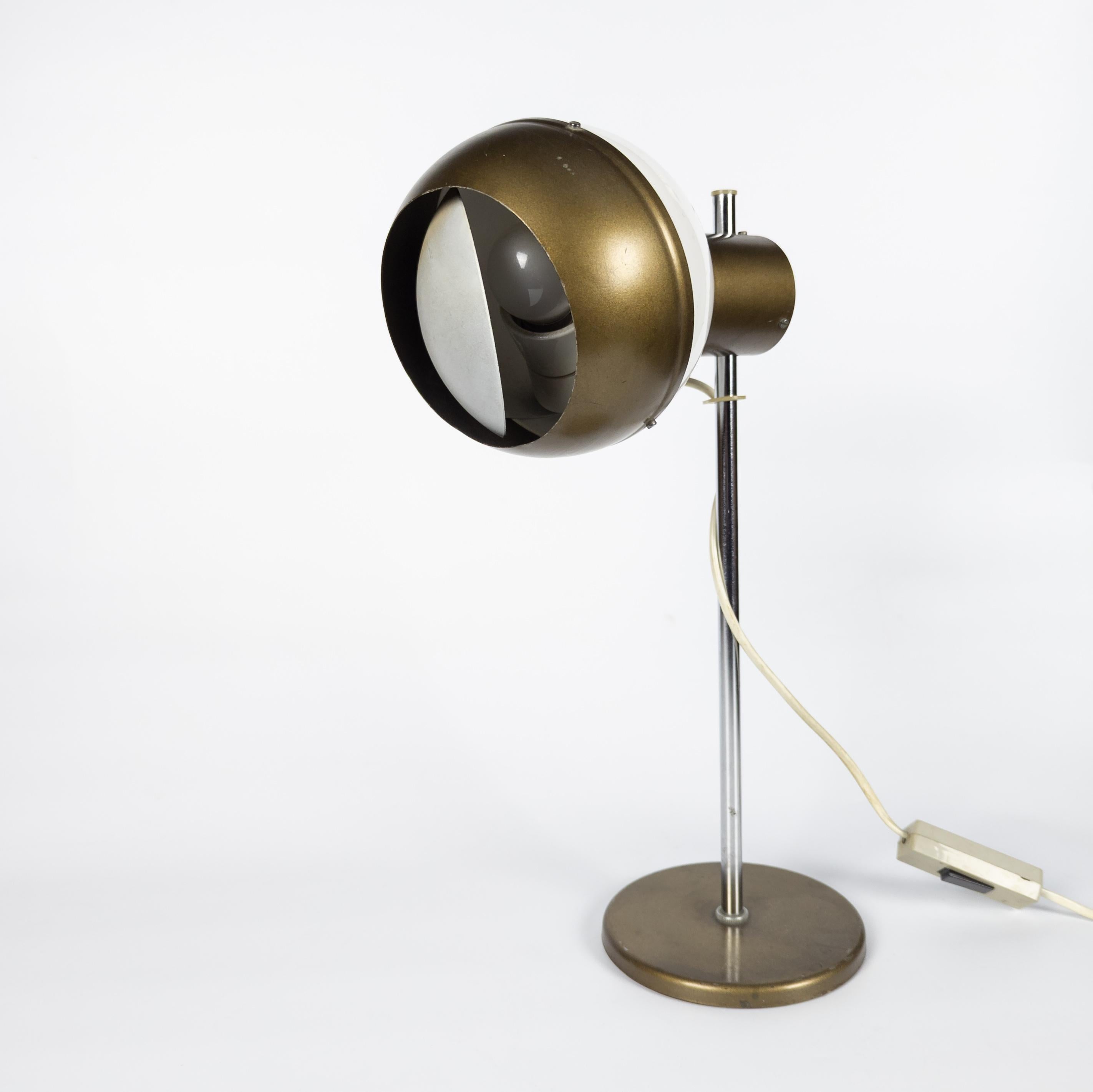Lacquered Adjustable Space Age table Lamp by Drukov For Sale