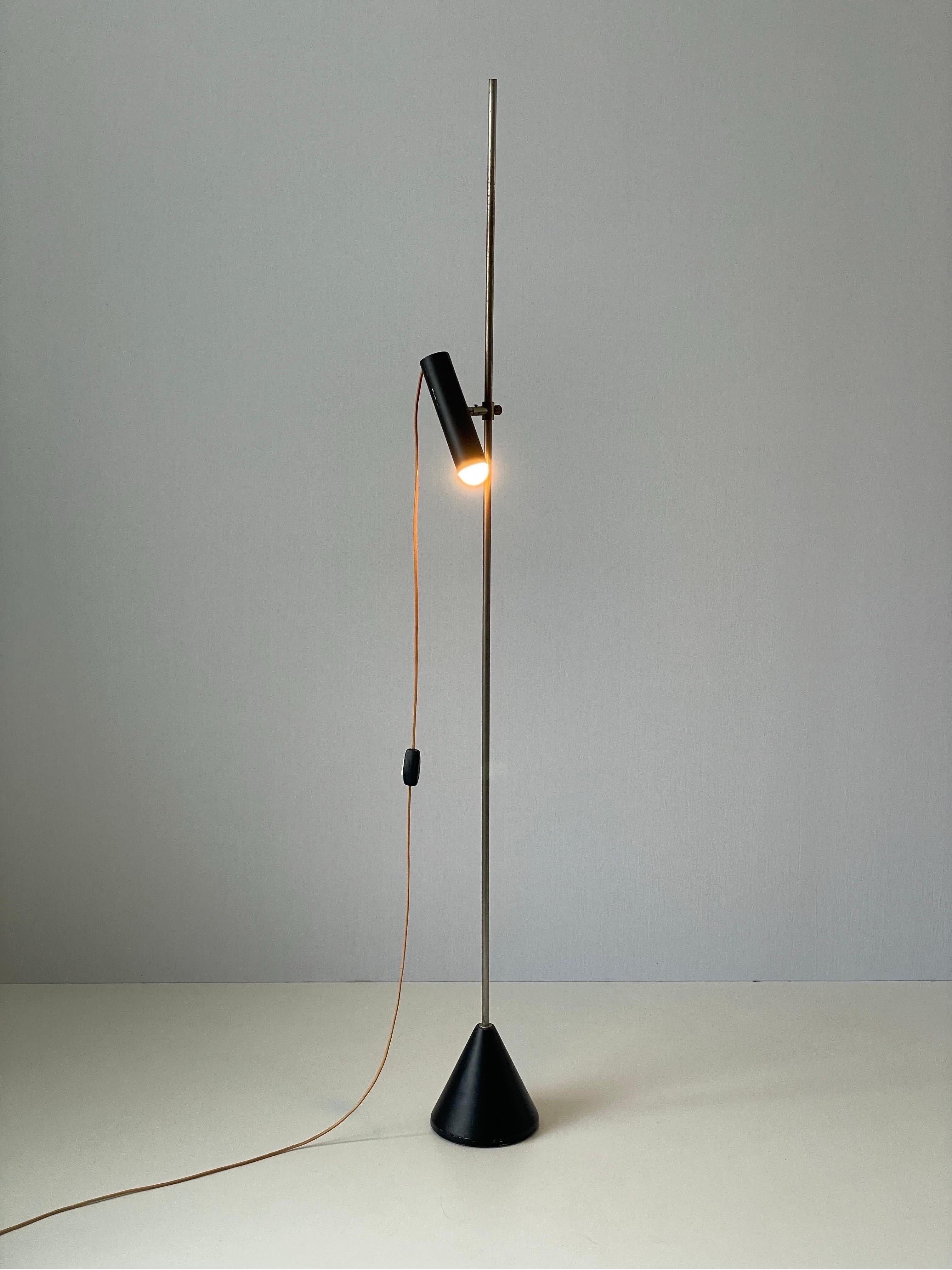 Adjustable Spot Floor Lamp, Attributed to Gino Sarfatti, 1960s, Italy For Sale 7