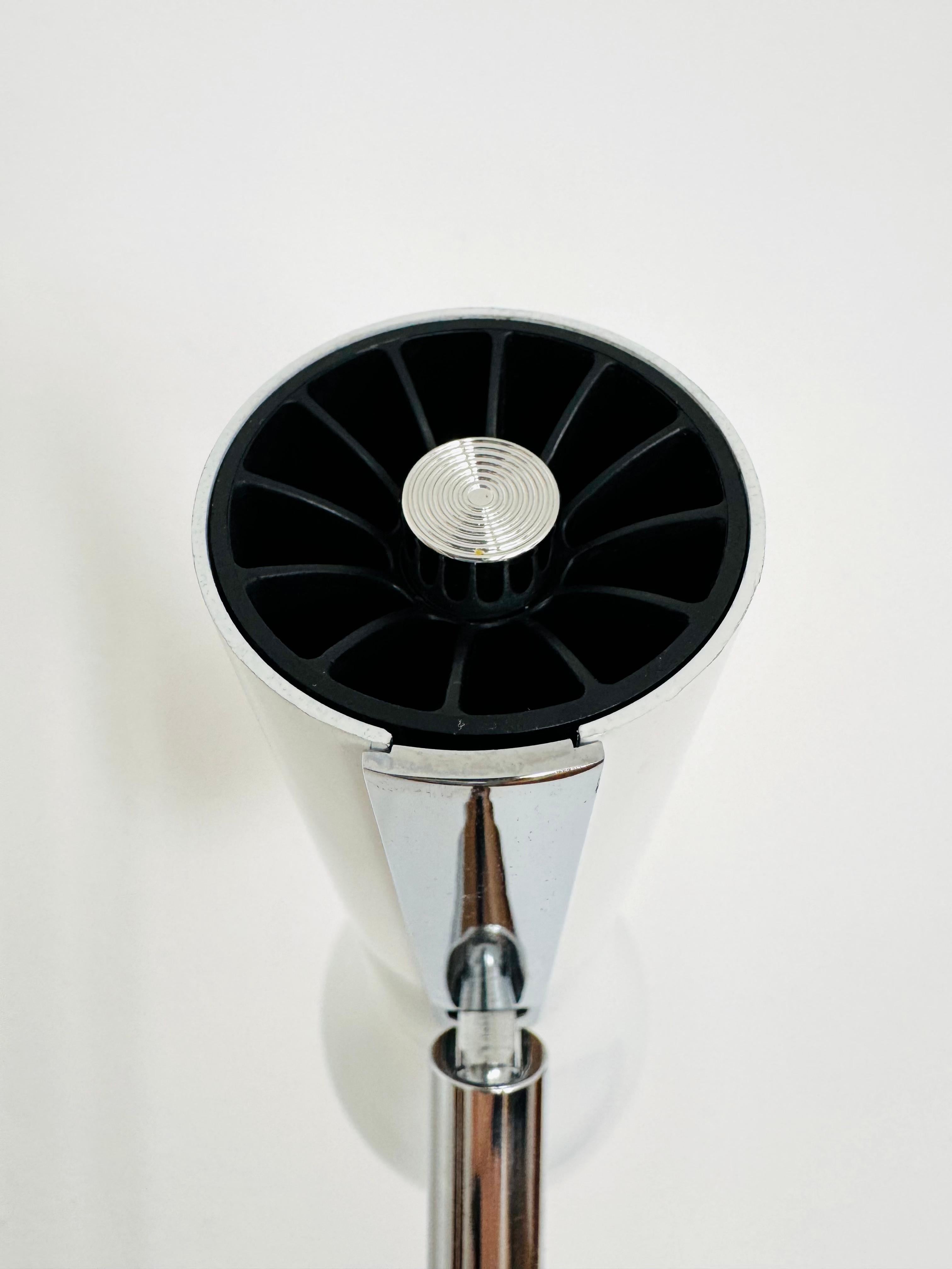 Lampada da terra a spot regolabile di Swiss Lamps International in vendita 1