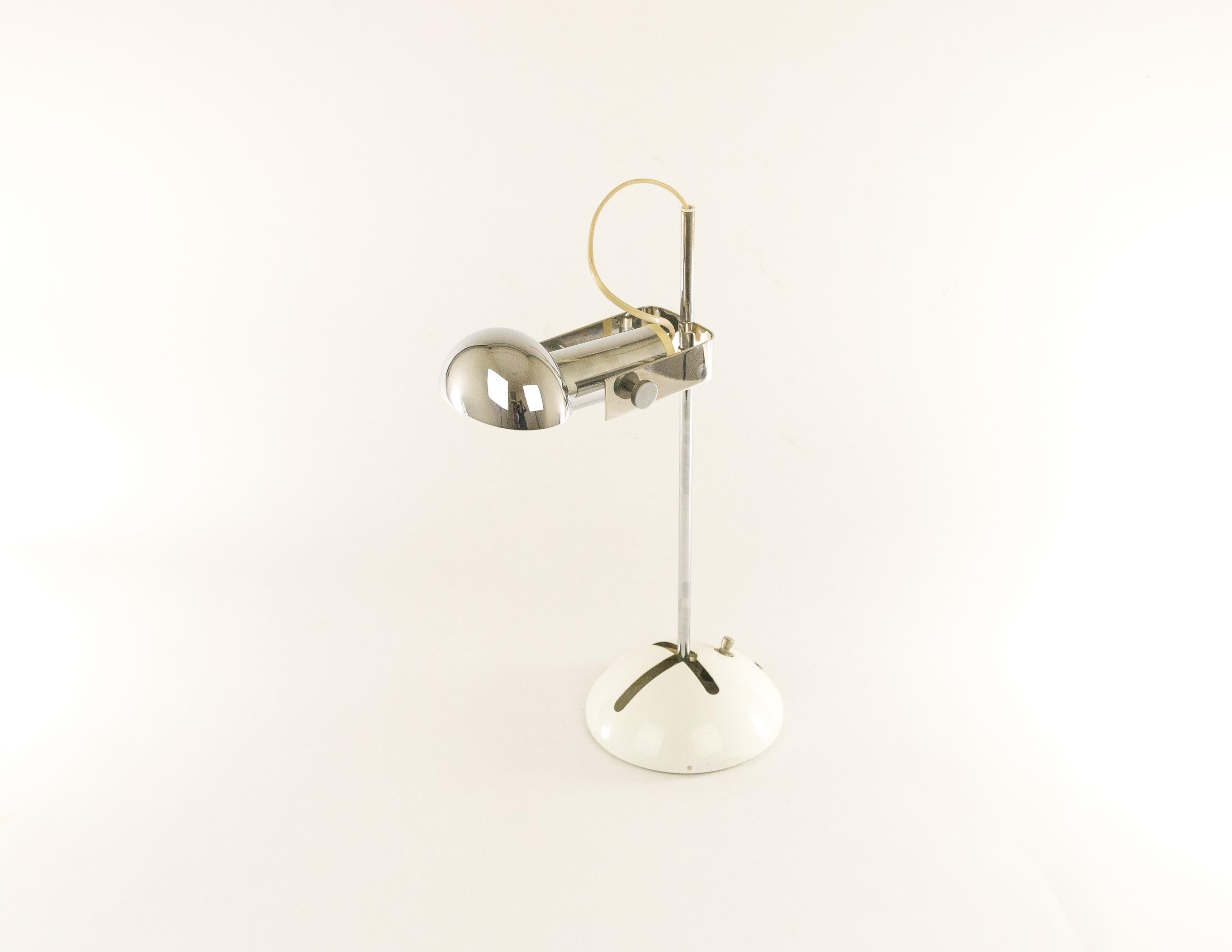 Mid-Century Modern Adjustable T395 Table Lamp by Robert Sonneman for Luci Cinisello, 1970s For Sale