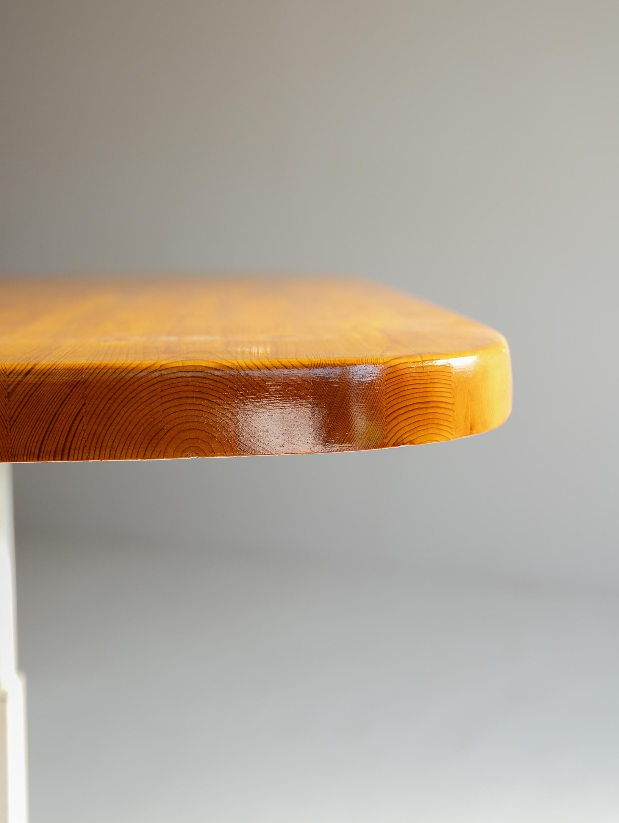 Adjustable Table by Charlotte Perriand for Les Arcs 1800 3