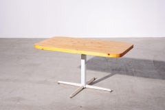 Mesa regulable de Charlotte Perriand para Les Arcs 1800, Francia, circa 1970