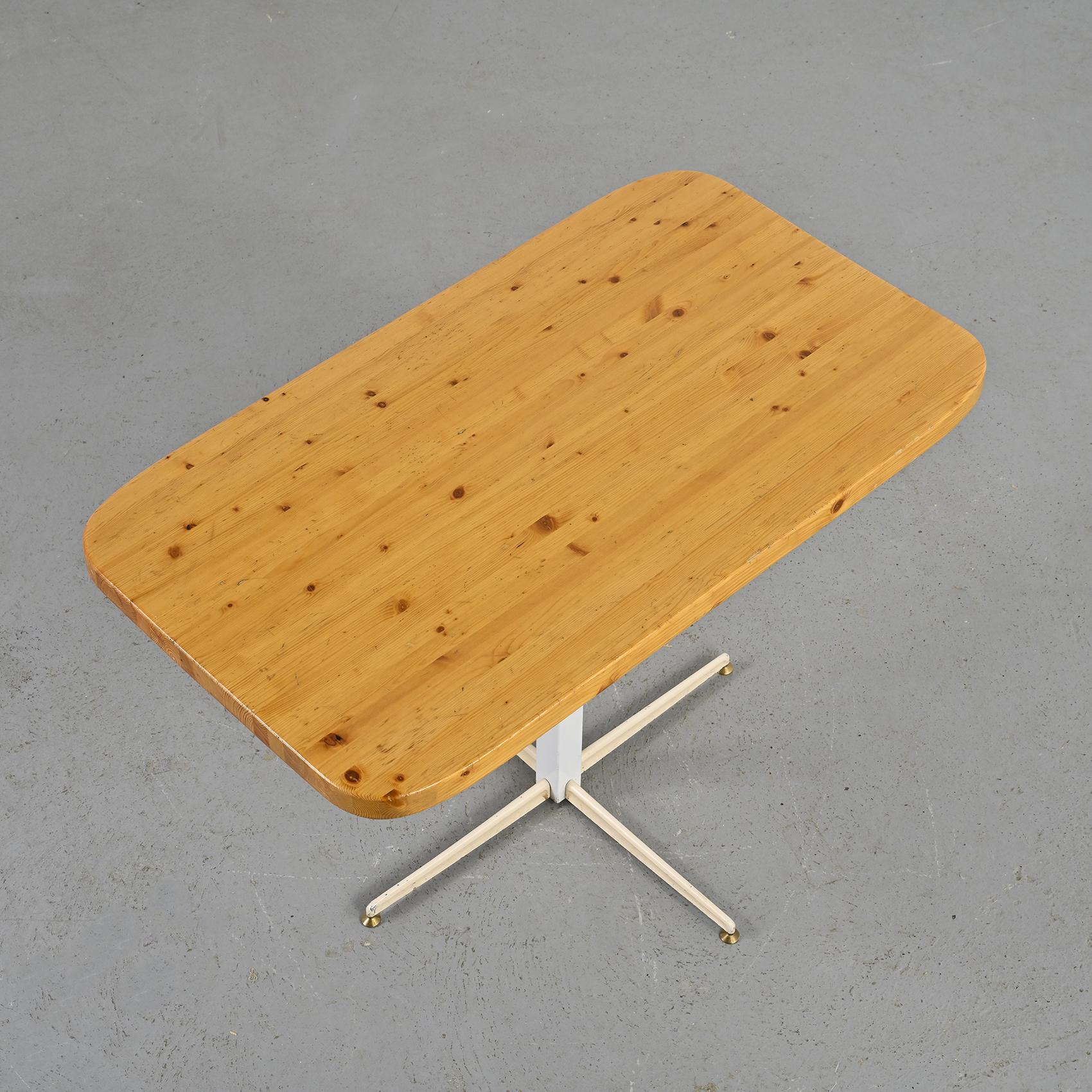 Mid-Century Modern Adjustable table by Charlotte Perriand for les Arcs, circa 1973