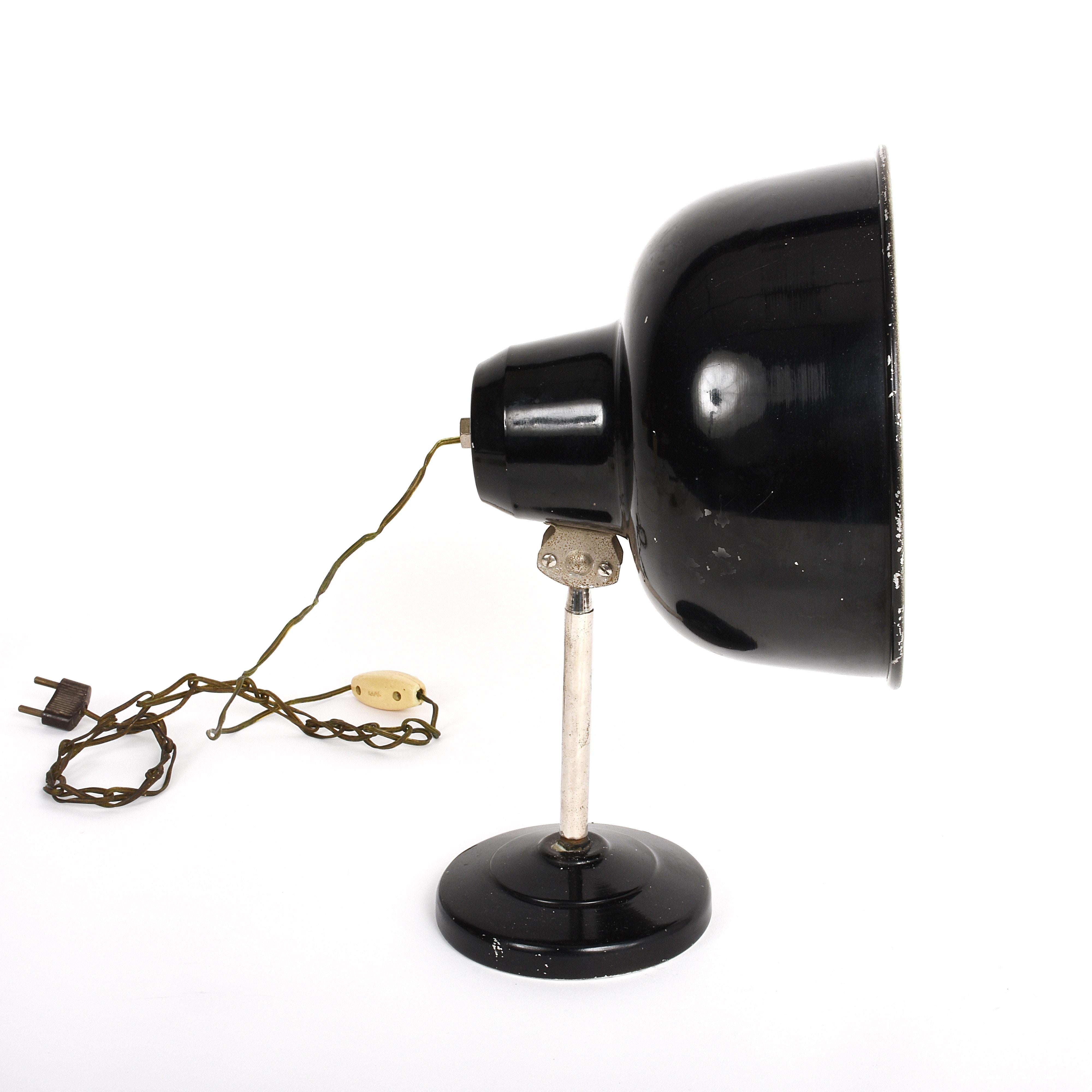 Adjustable Table Desk Lamp, Italy, circa 1940, Industrial Style, Enameled Metal 4