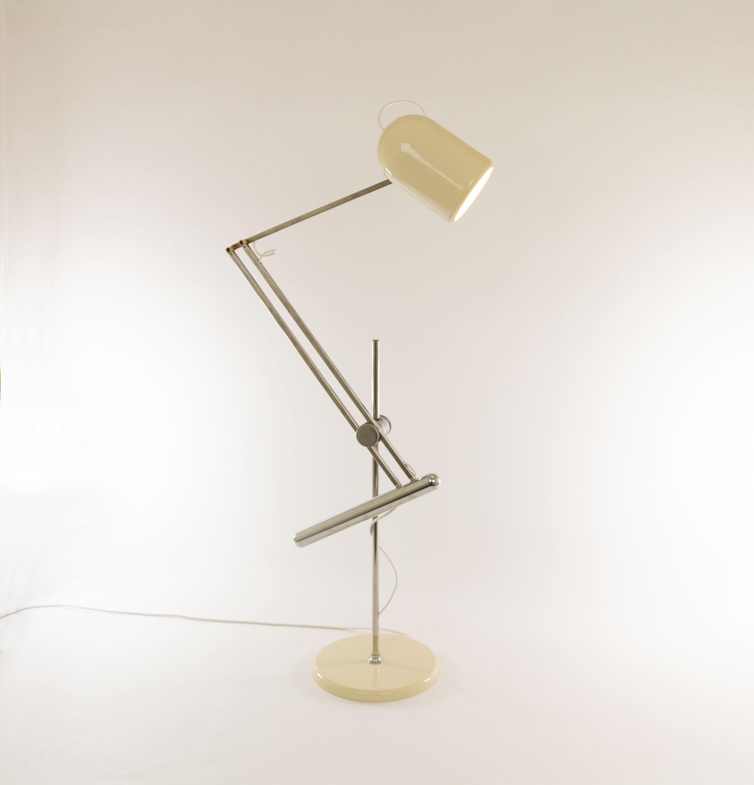 Italian Adjustable Table Lamp G32 by Reggiani Illuminazione, 1970s