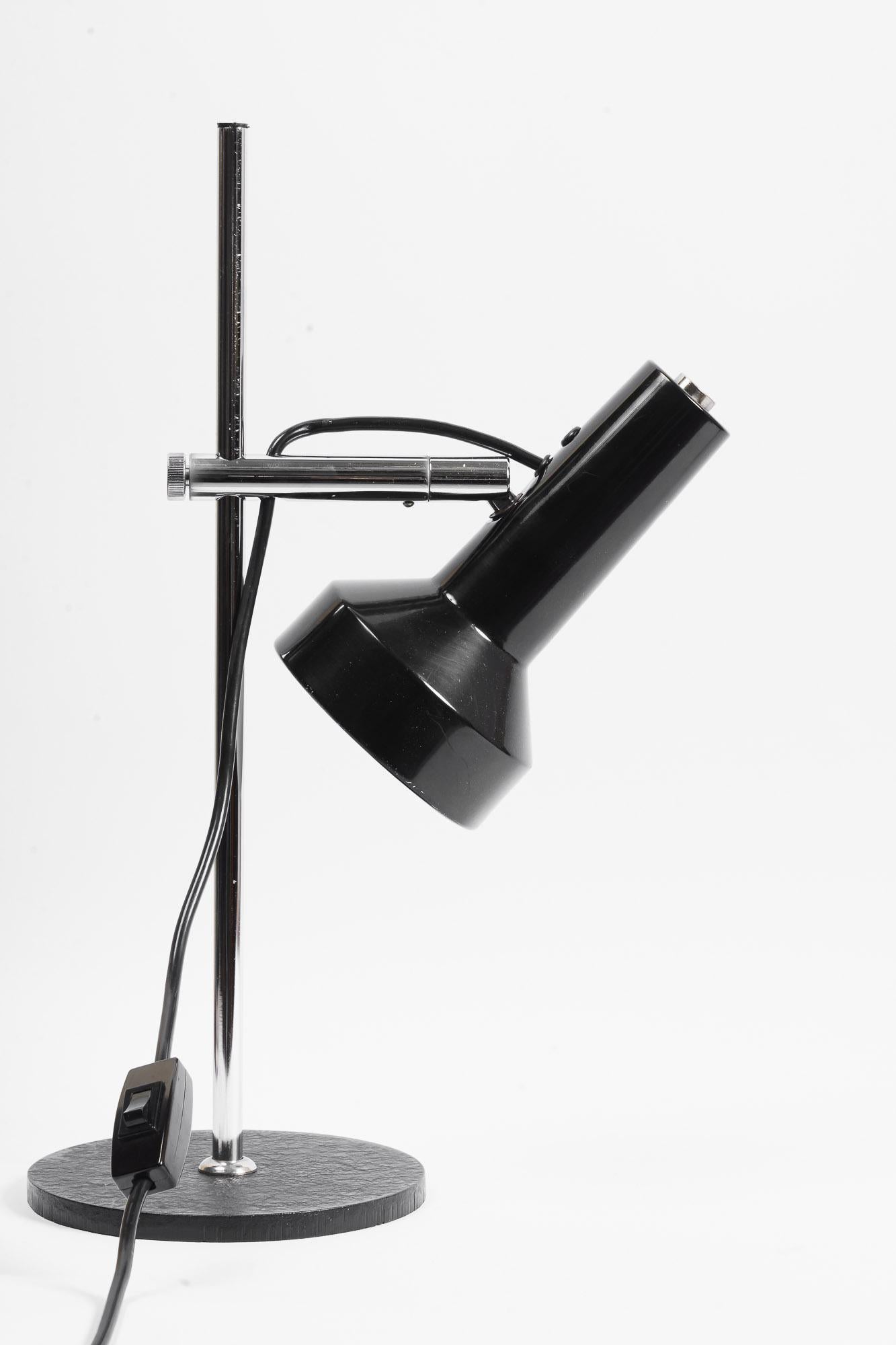 Blackened Adjustable Table lamp italy around 1960s For Sale