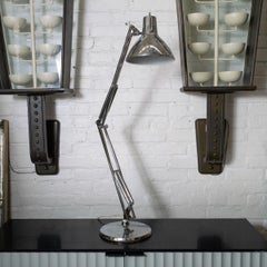 Adjustable task light table lamp