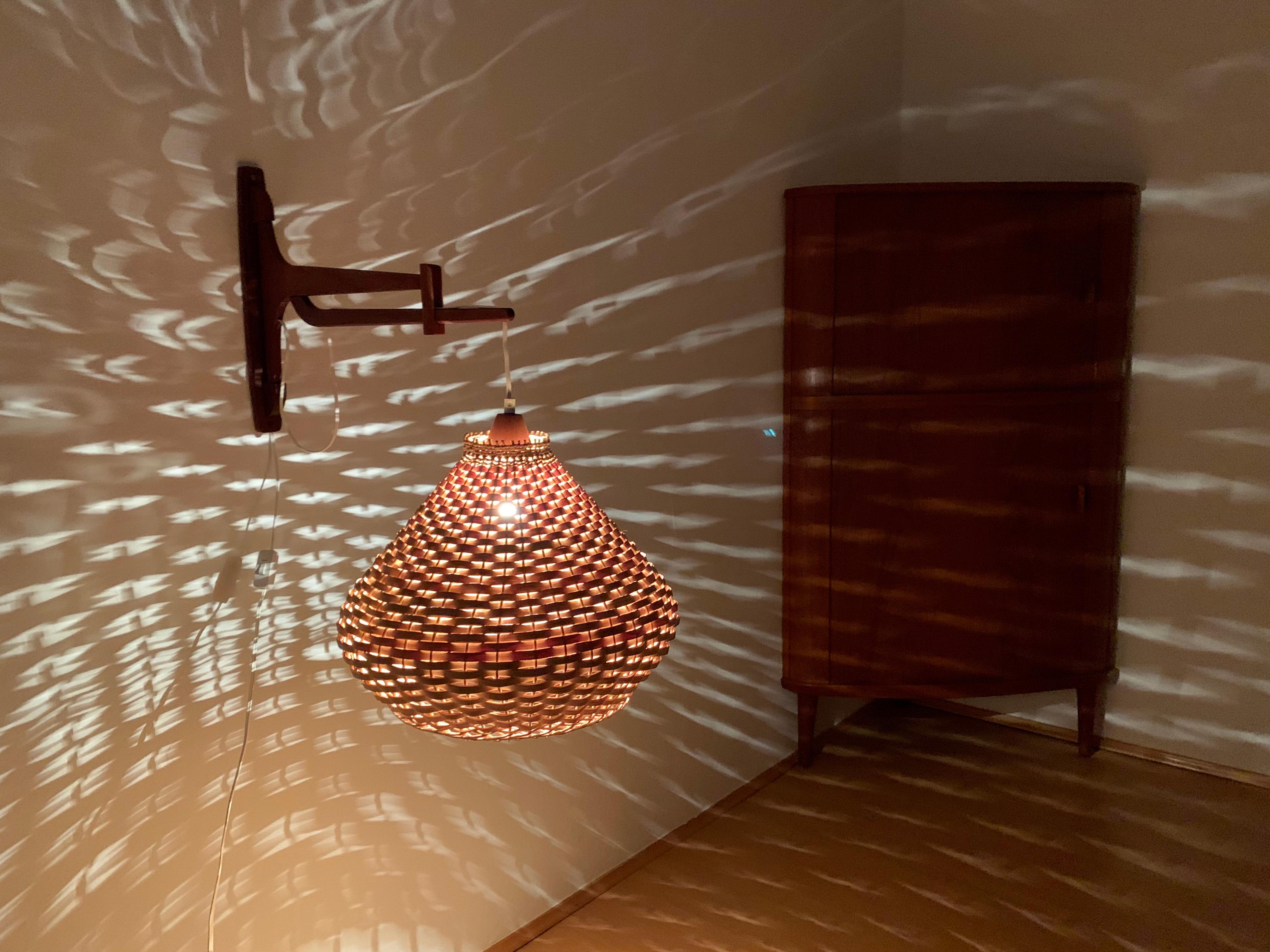 Adjustable Teak and Wicker Wall Lamp For Sale 5