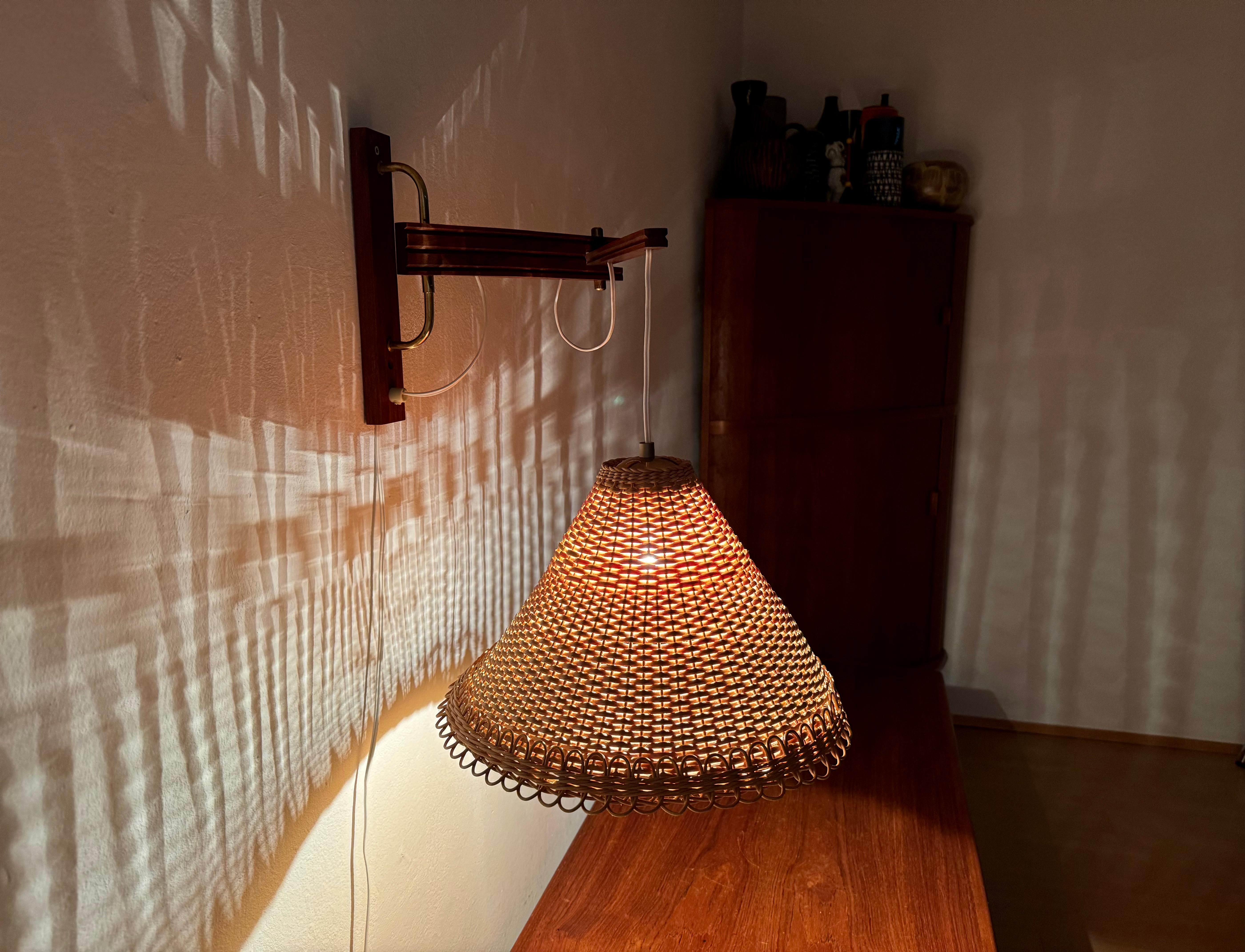 Adjustable Teak and Wicker Wall Lamp For Sale 6