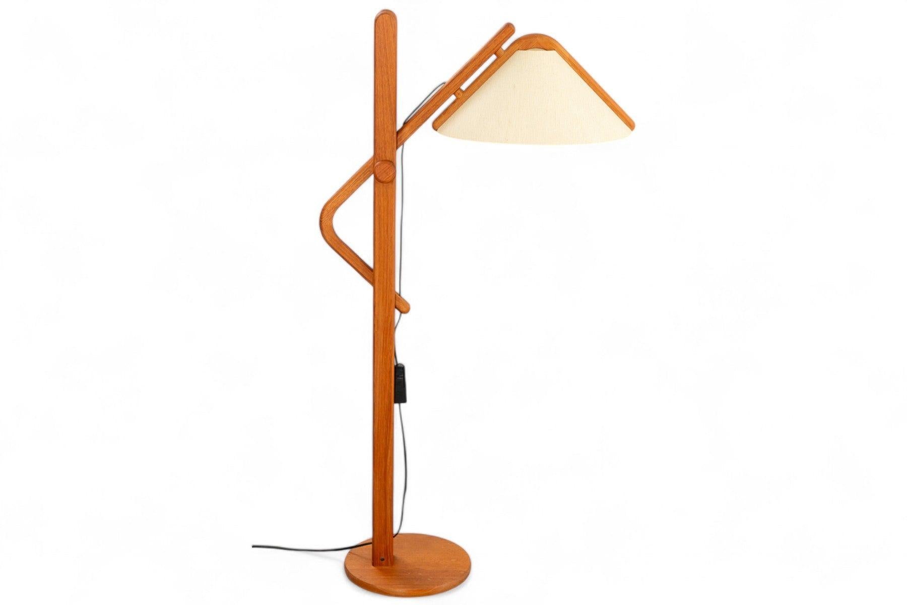 Origin: Germany
Designer: Unknown
Manufacturer: Unknown
Era: 1970s
Materials: Teak
Measurements: 27.5