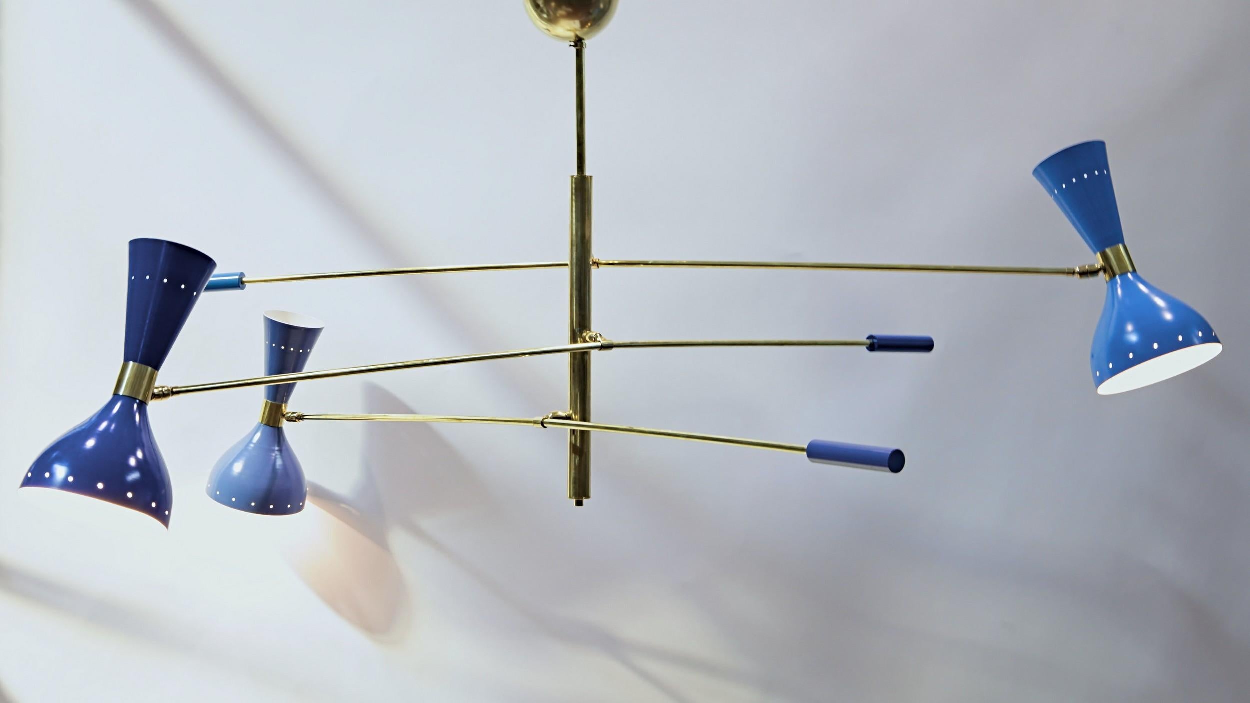 Lampadario regolabile Triennale a 3 bracci in ottone, stile Stilnovo, tre tonalità di blu in vendita 6