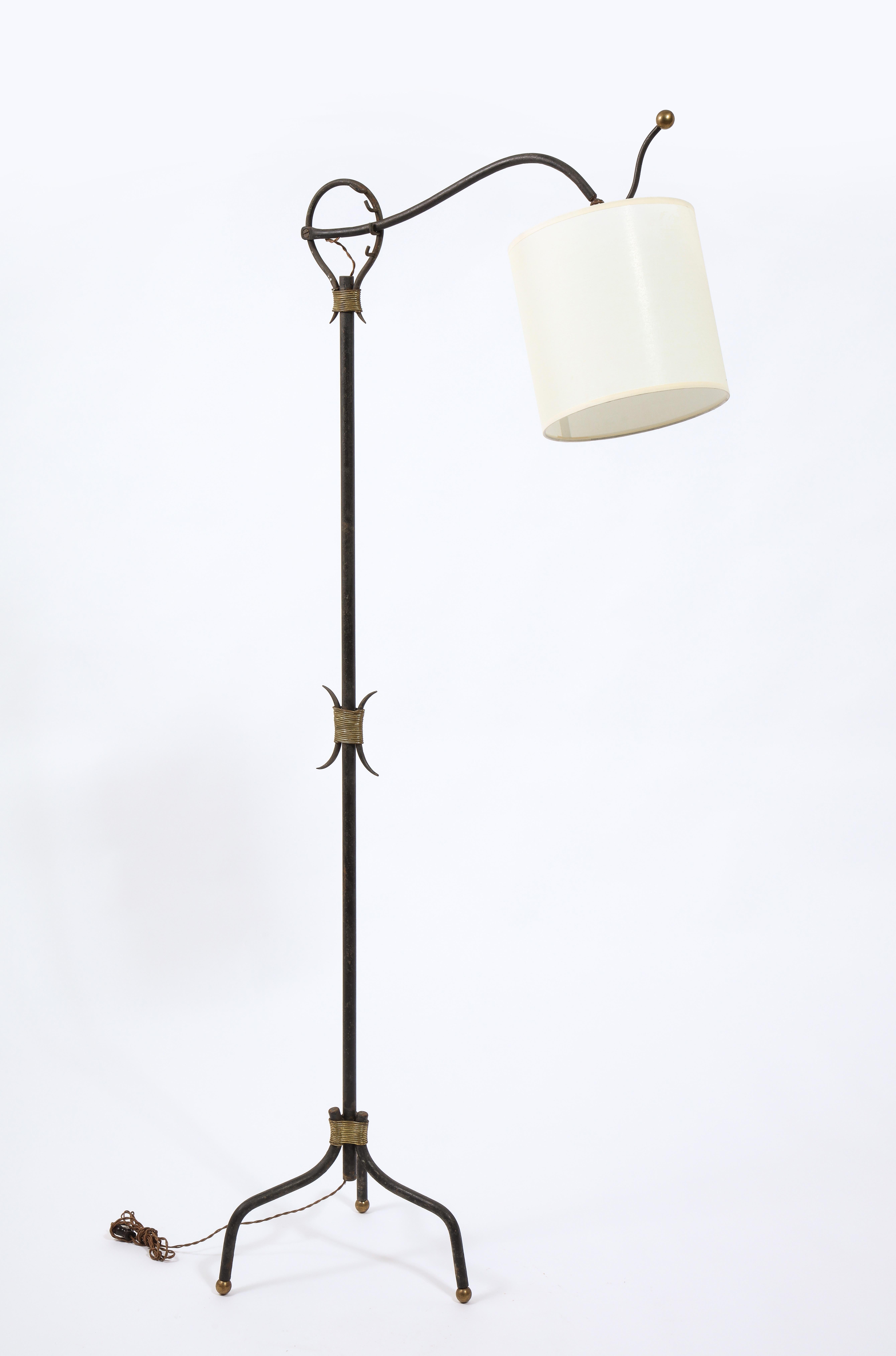 Adjustable Tripodal Cantilevered Wrought Iron & Brass Floor Lamp, France 1950's For Sale 4