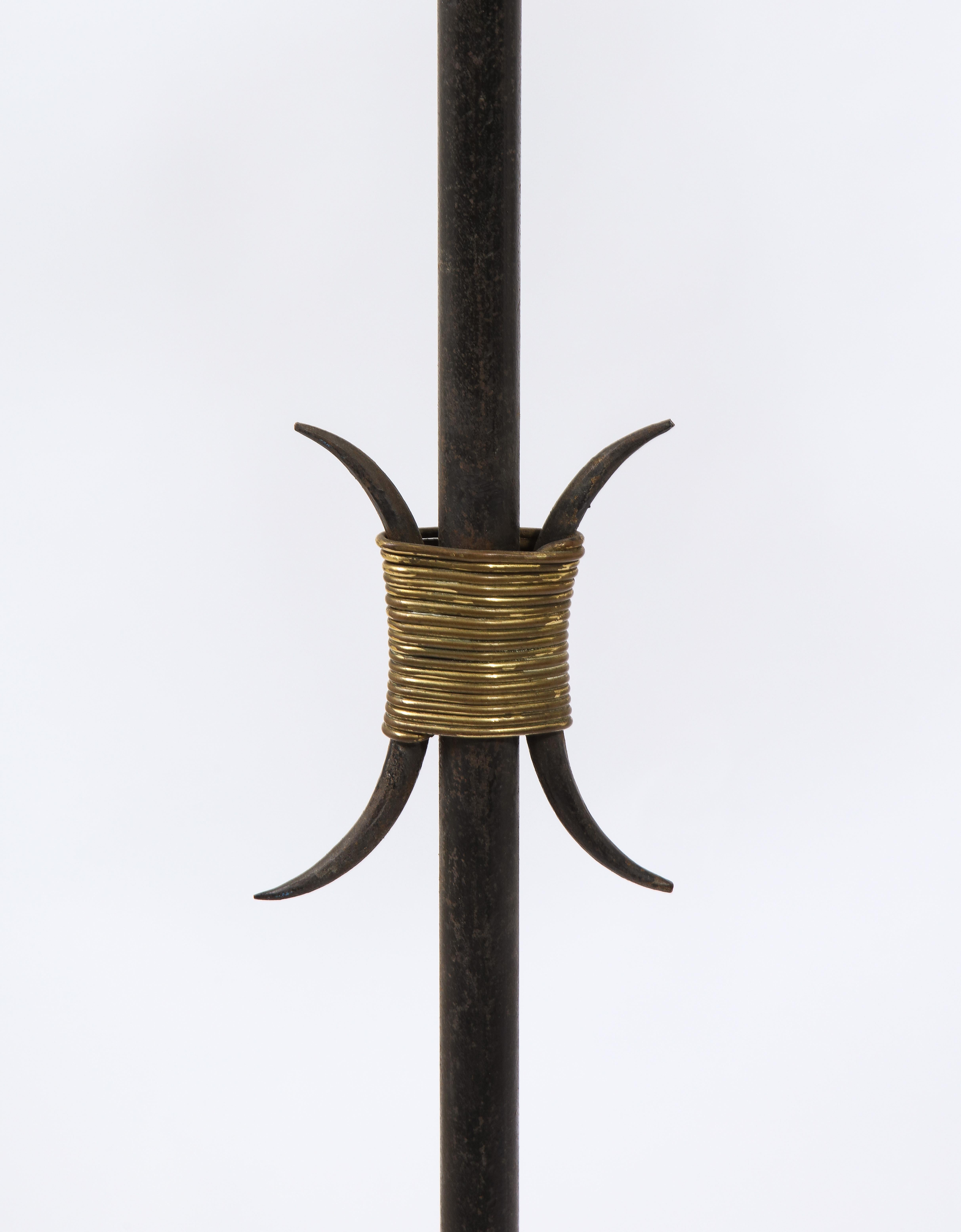 Adjustable Tripodal Cantilevered Wrought Iron & Brass Floor Lamp, France 1950's In Fair Condition For Sale In New York, NY