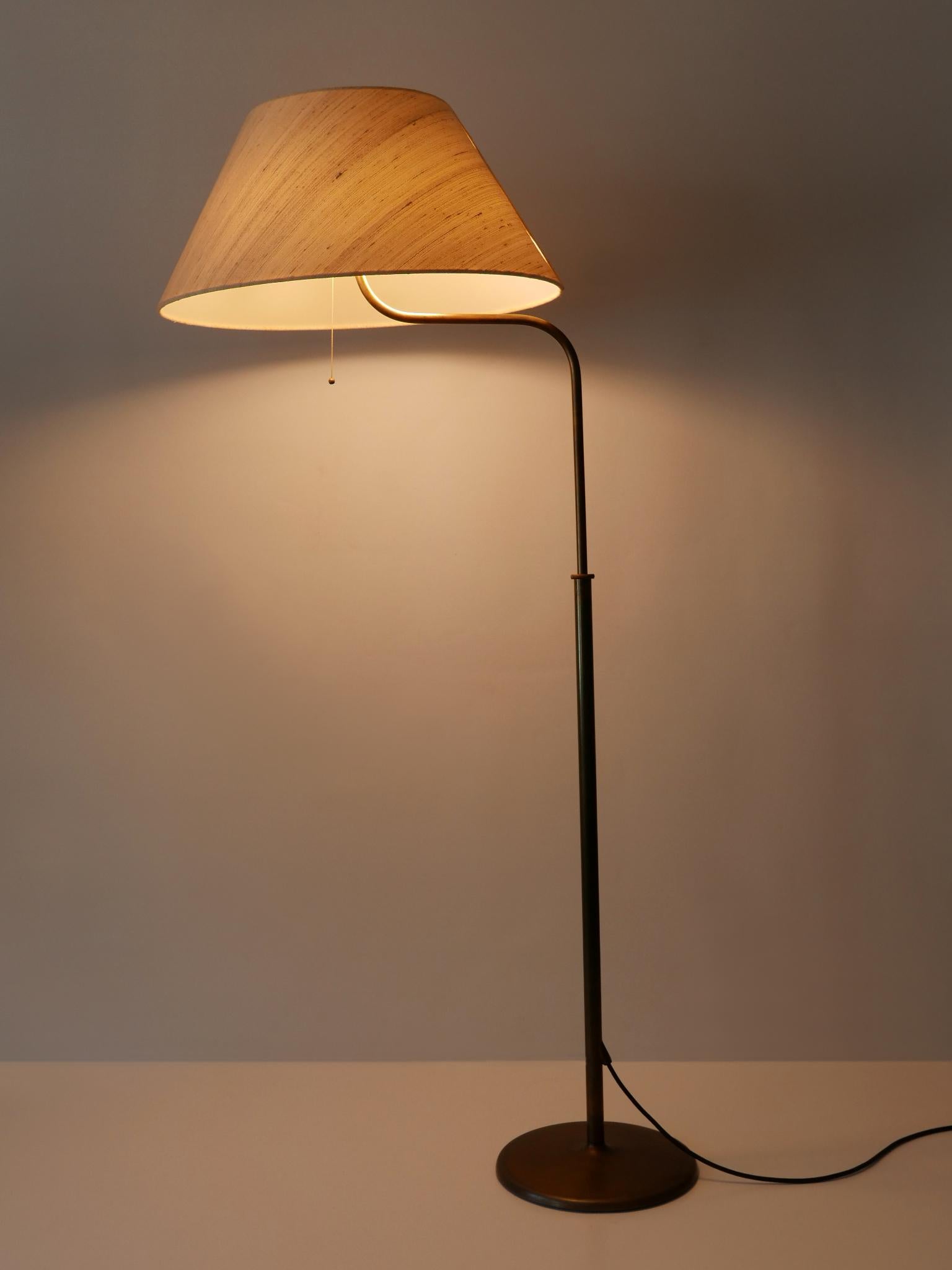 Laiton Lampadaire ou lampe de lecture réglable, Allemagne, années 1960 en vente