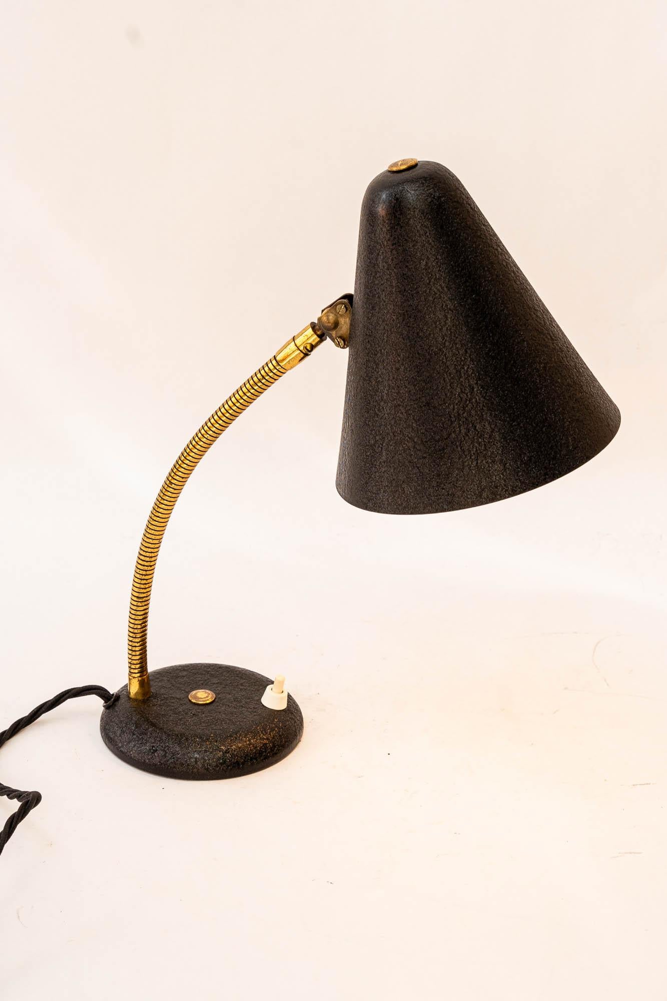 Adjustable Vintage table lamp around 1960s In Good Condition For Sale In Wien, AT