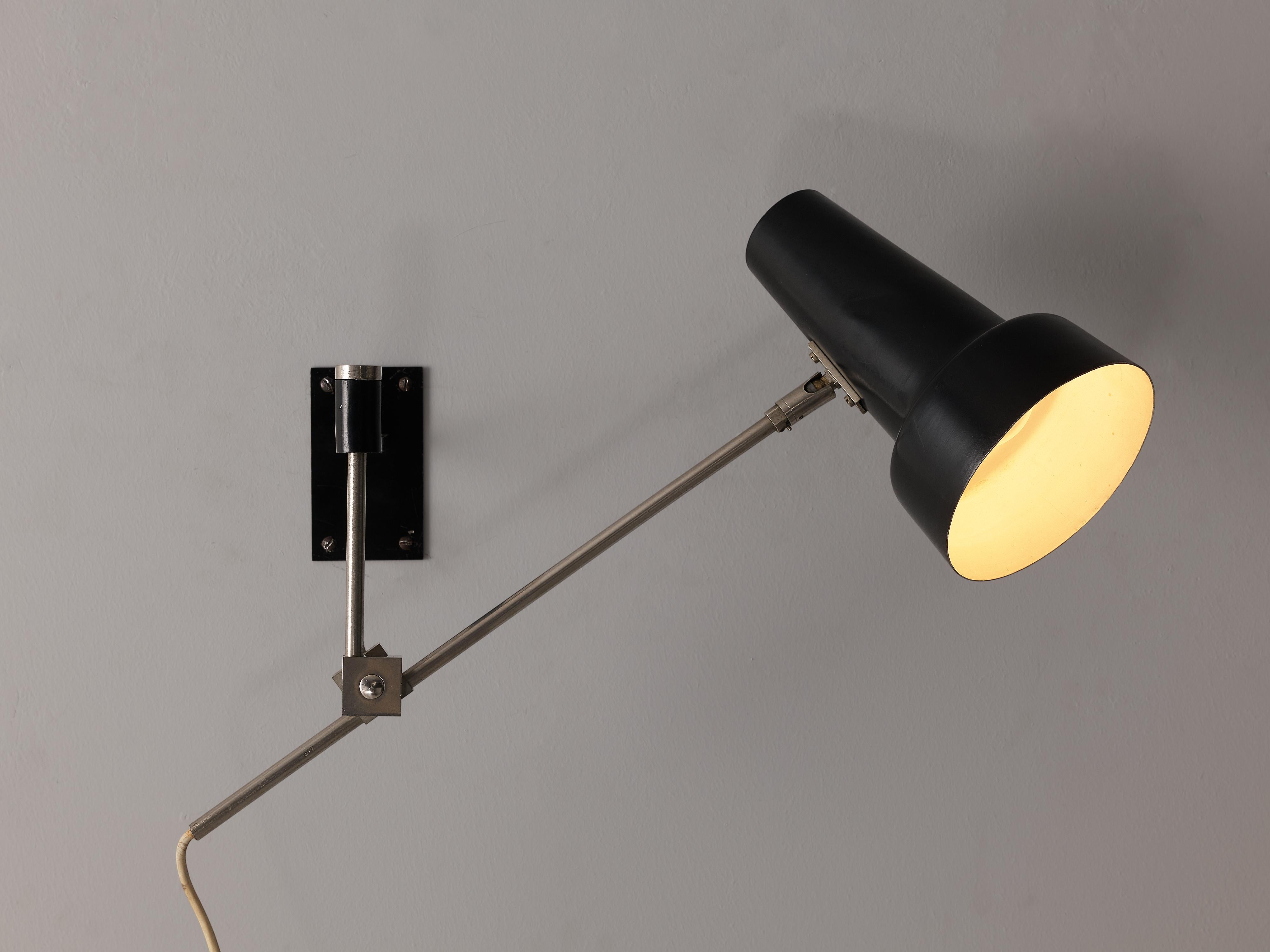 Adjustable Wall Lamp in Aluminum and Metal In Good Condition In Waalwijk, NL