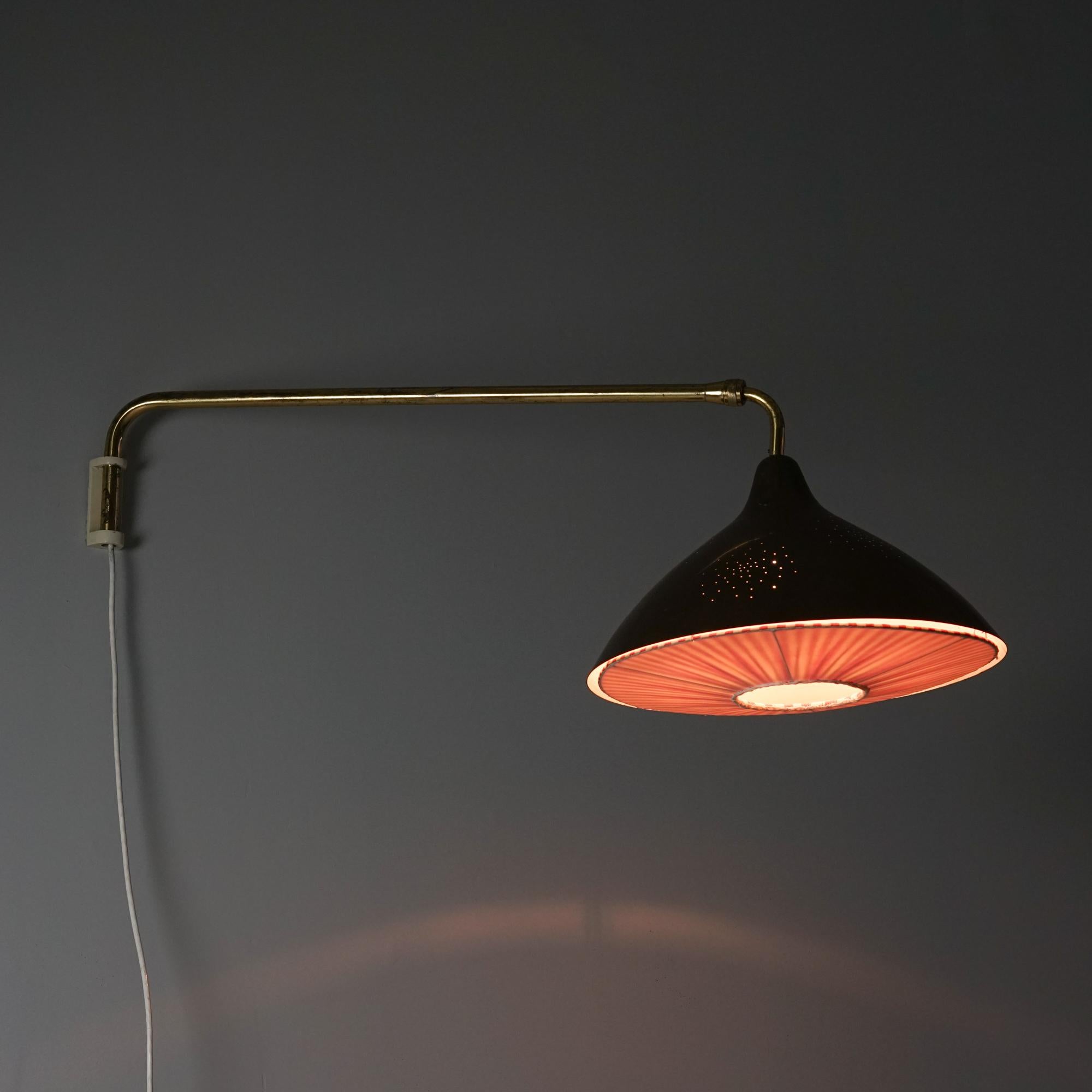 Adjustable Wall Light Model 3062, Lisa Johansson-Pape, Orno Oy, Mid-20th Century For Sale 3
