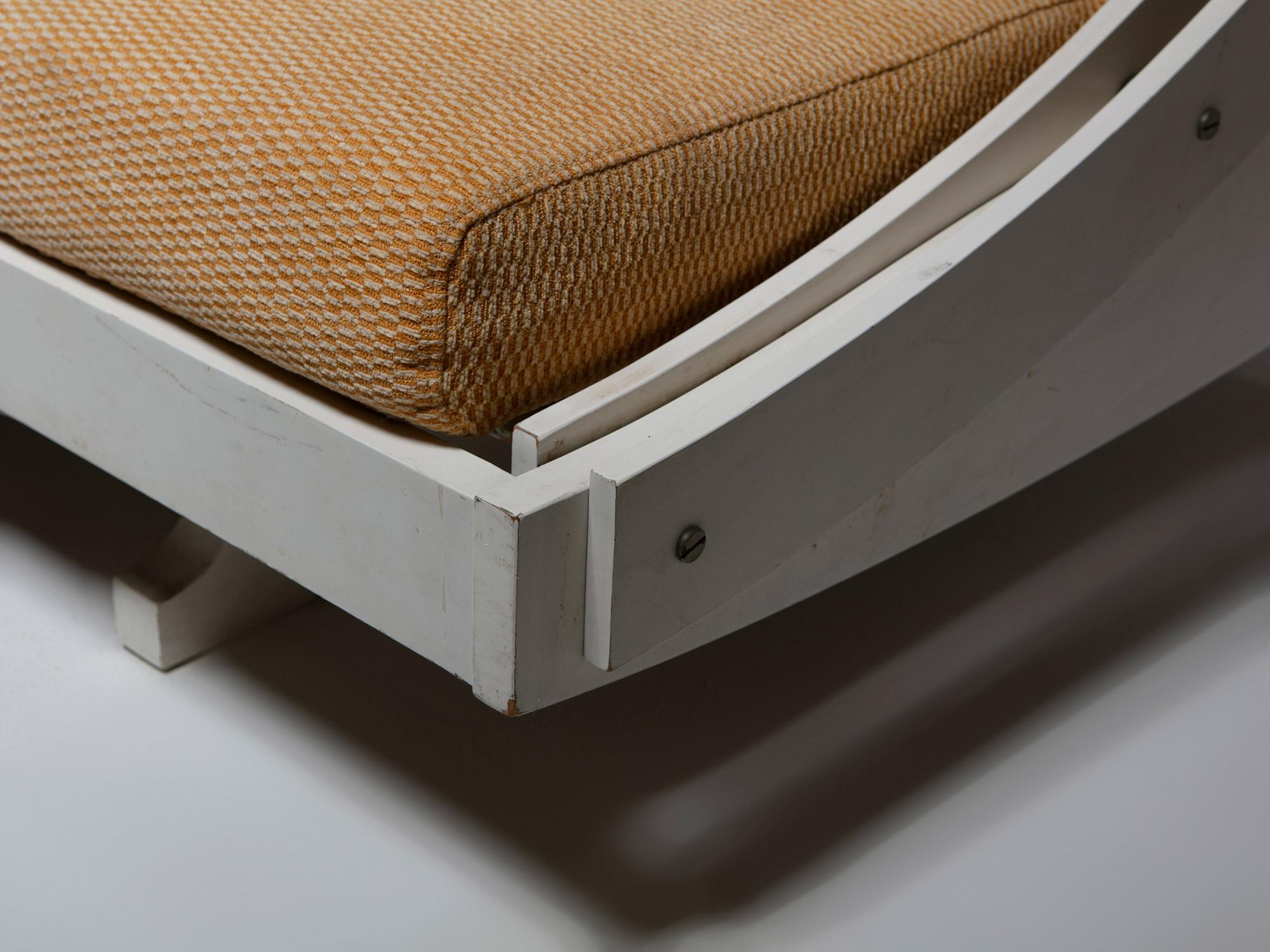 Adjustable White Wood Daybed By Gianni Songia for Sormani, Italy, 1960s For Sale 1