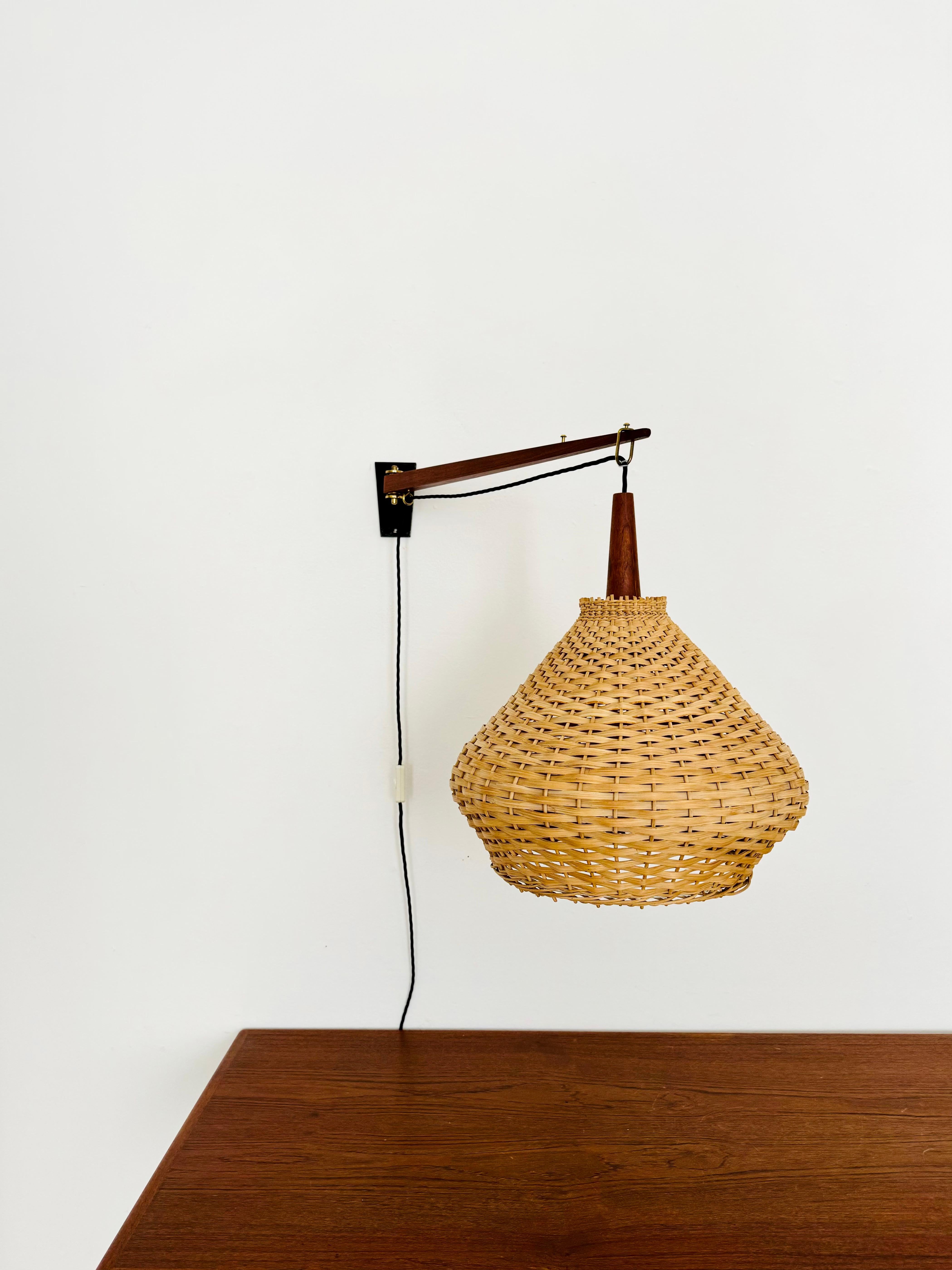 Tedesco Lampada da parete regolabile in vimini e teak di Kaiser Leuchten in vendita