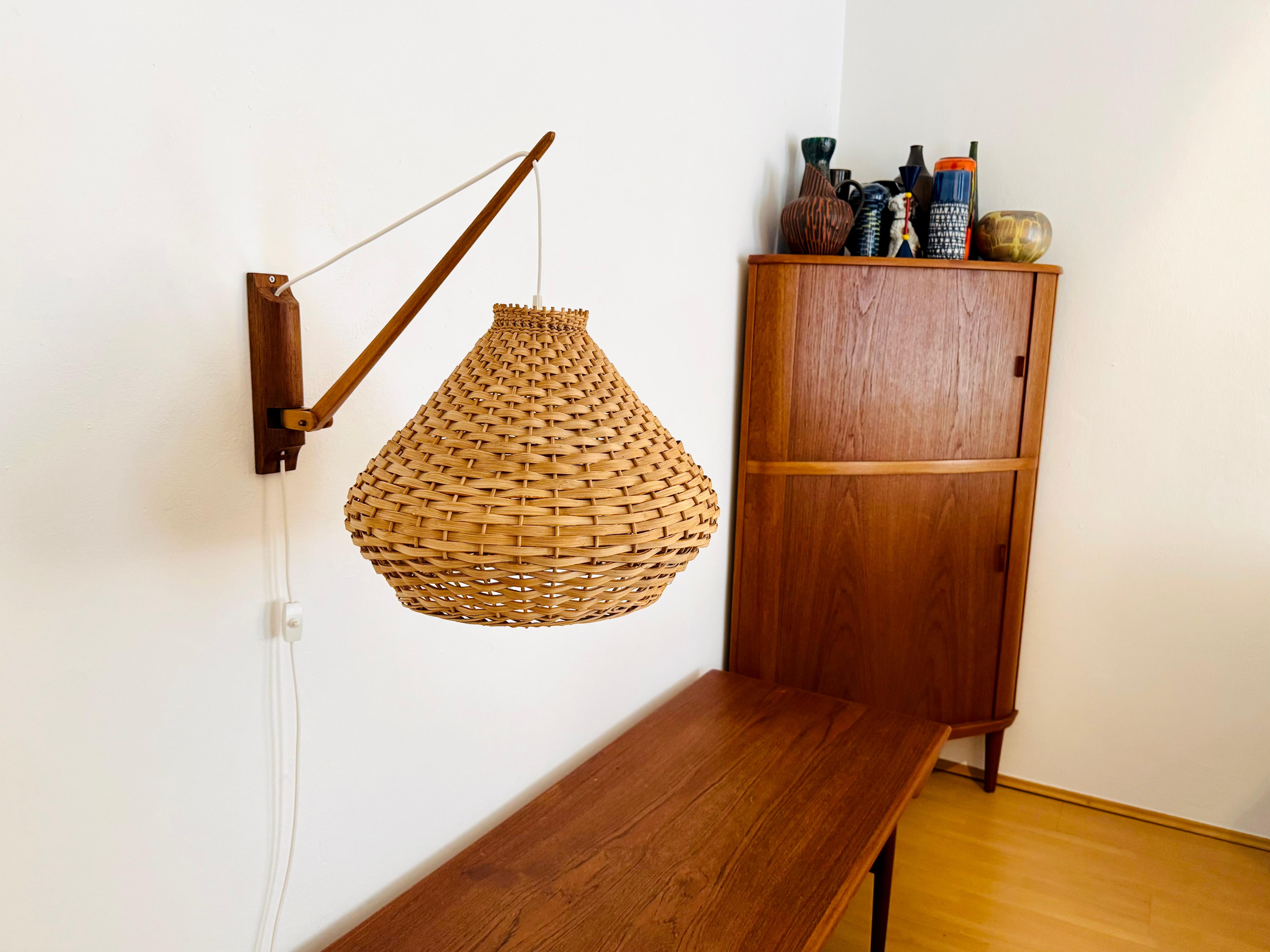 Adjustable Wicker Wall Lamp In Good Condition For Sale In München, DE
